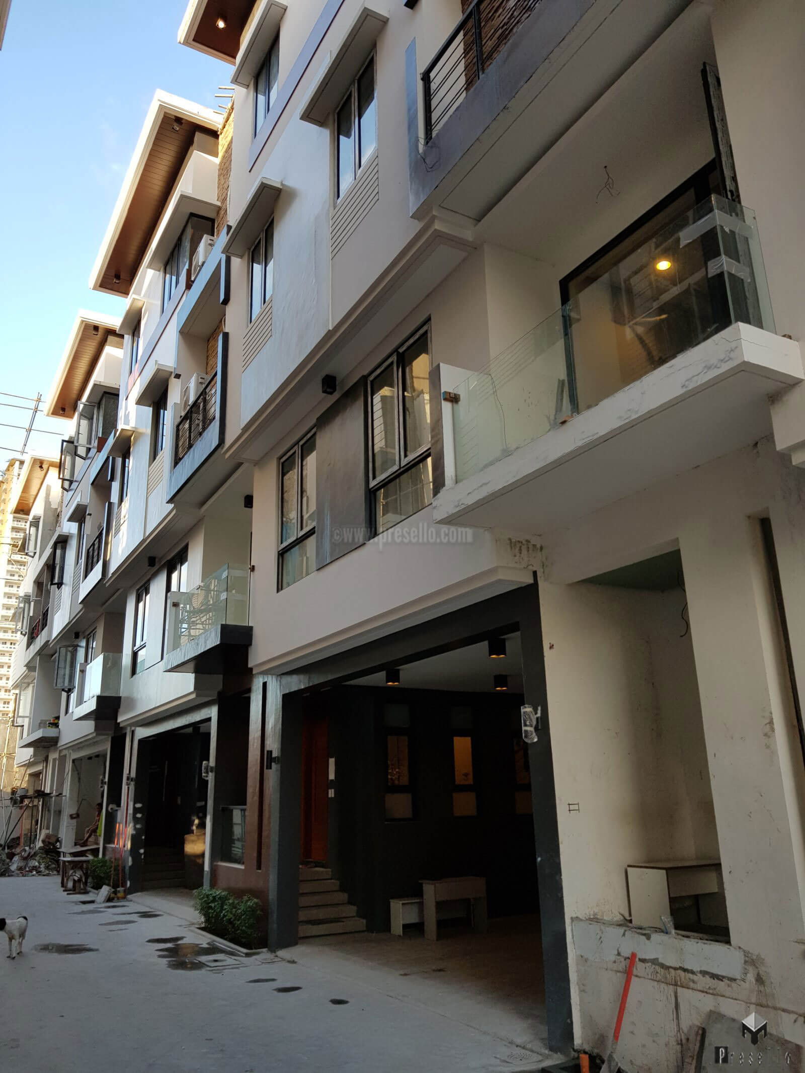 Luxury4BedroomTownhouseforSalenearNewManilaQuezon City-1.jpg