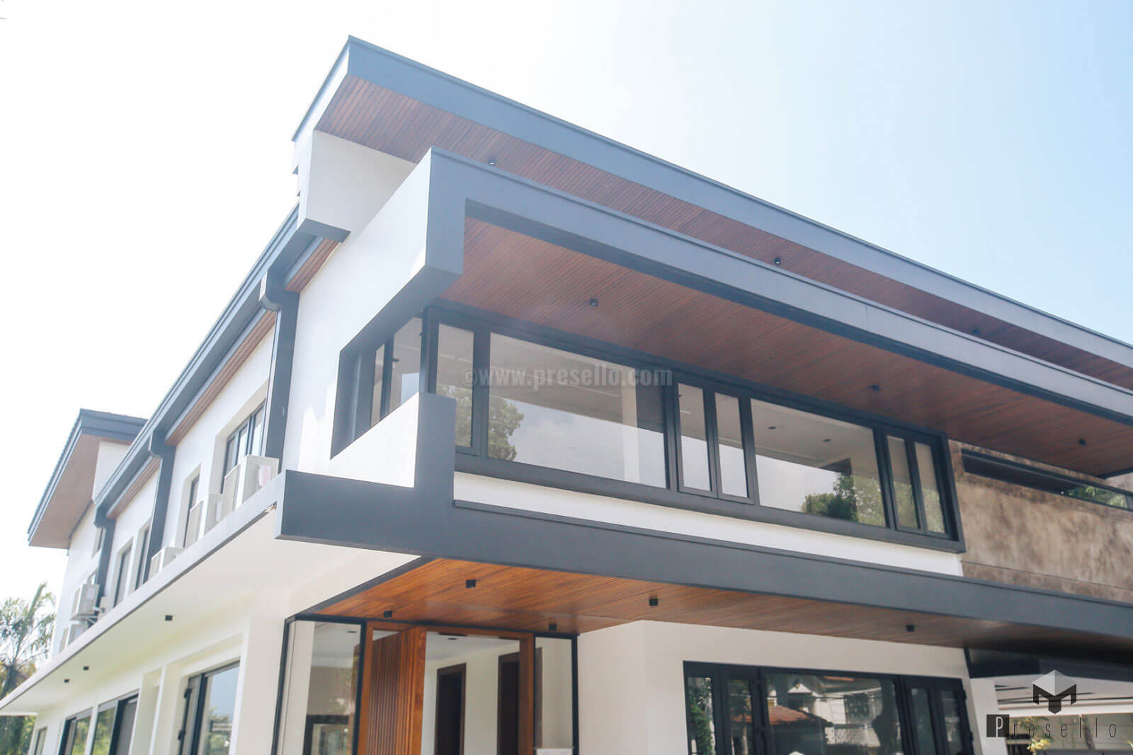 Lavish5BRHouseandLotforSaleinAyalaAlabangMuntinlupa-2.jpg