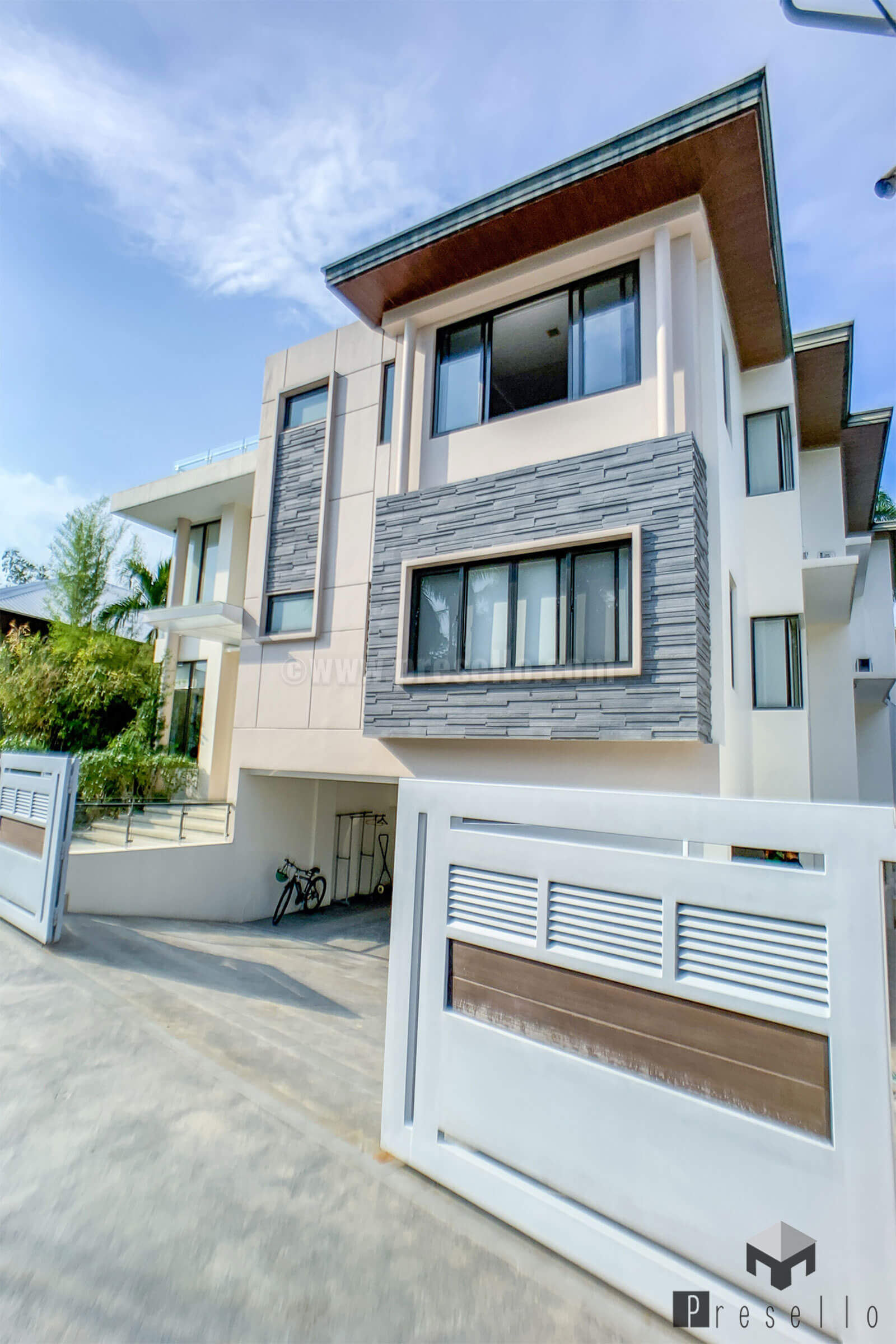 Charming5BRModernHouseandLotforSaleinAyalaAlabangMuntinlupa-1.jpg