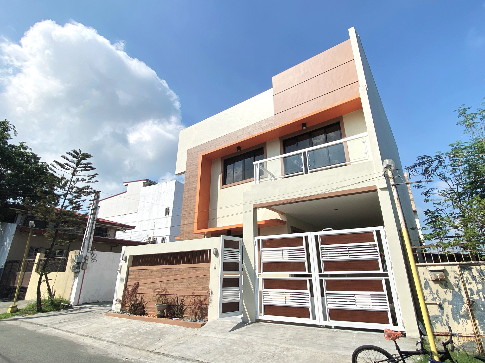 AlluringChic4BedroomHouseandLotforSaleinBetterLivingSubdivisionParañaque-2.jpg