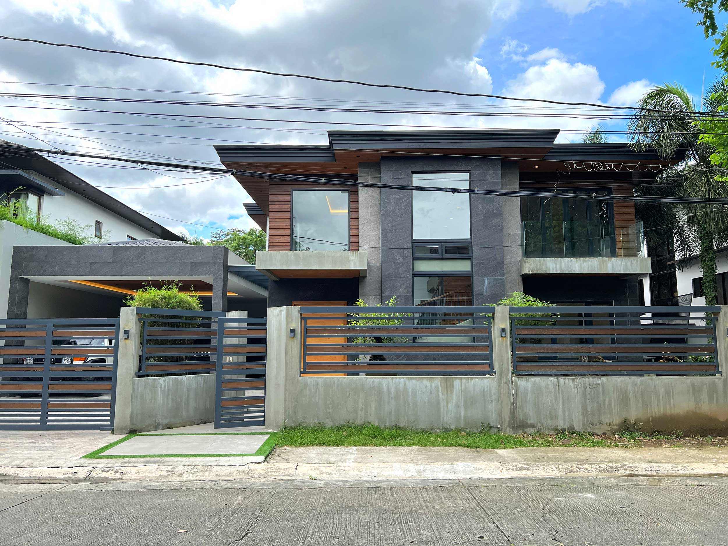 Industrial5BedroomHomenearKatipunan,QuezonCity.-1.jpg