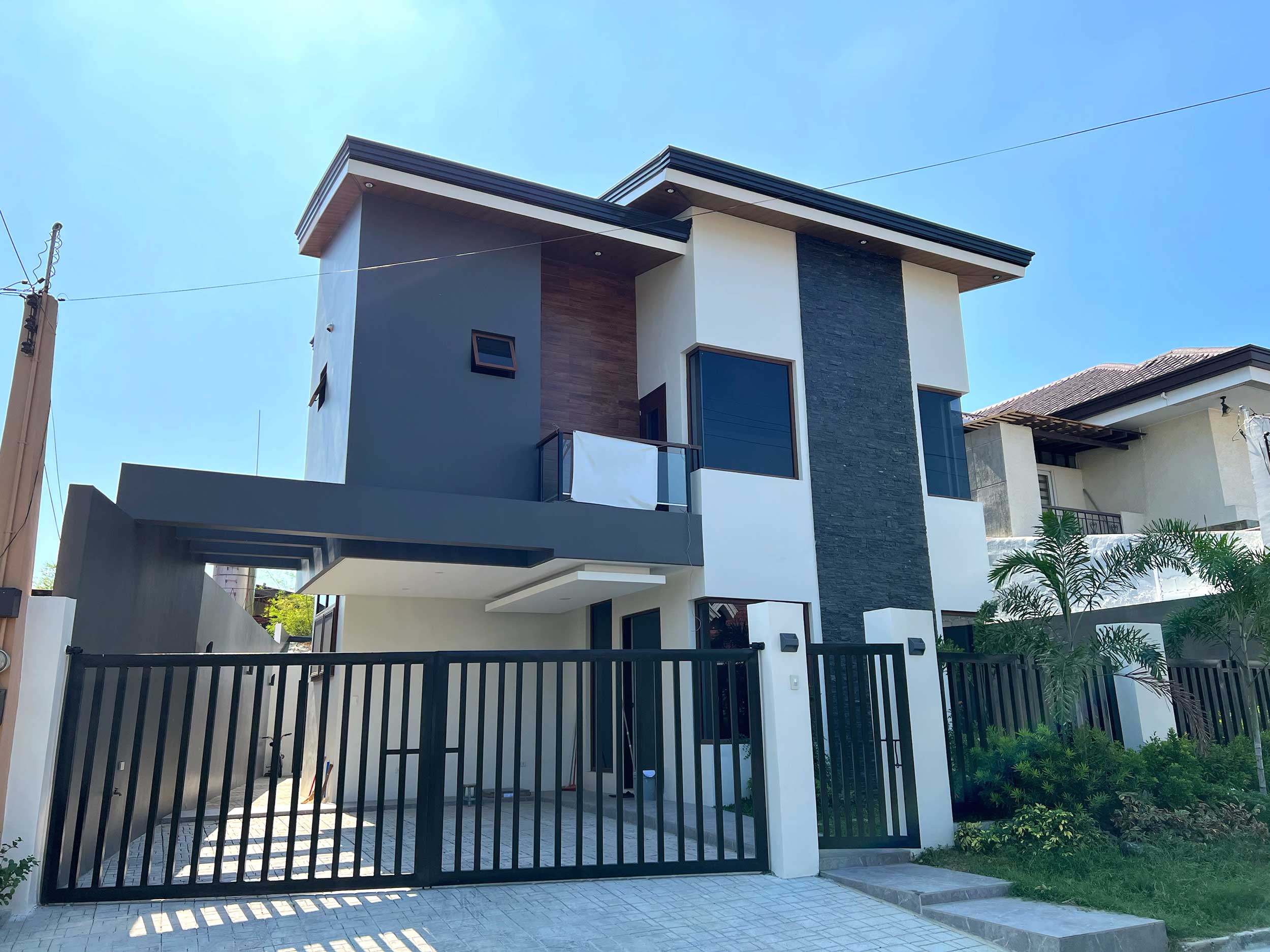 Stunning4BedroomHouseandLotforSaleinParañaque-1.jpg