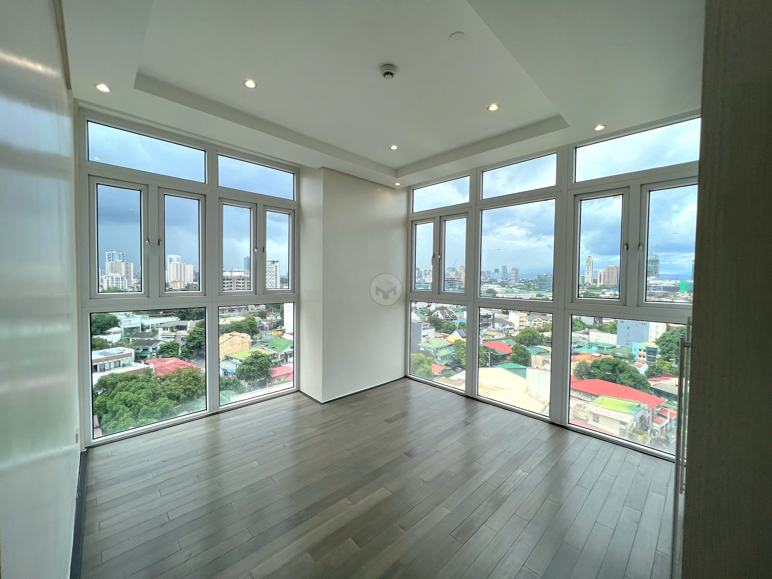 Grand4BedroomCondominiumforSaleinSanJuan-1.jpg