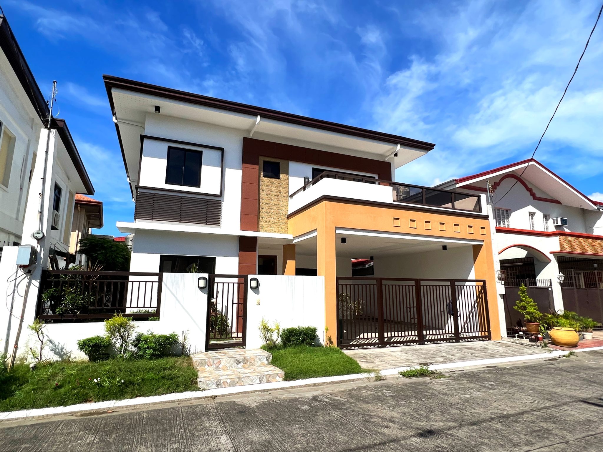 House And Lot For Sale In BF Paranaque Presello