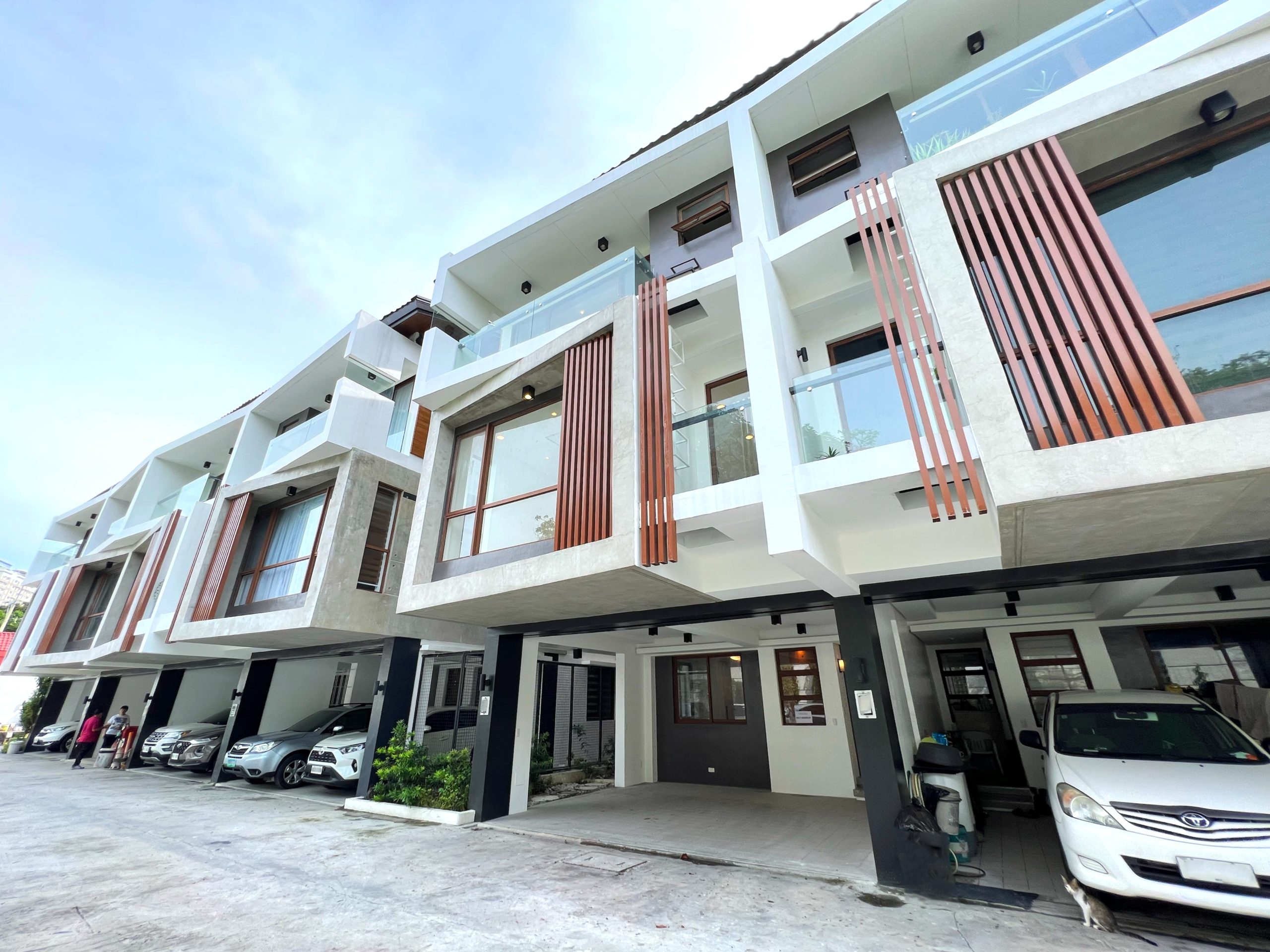 Grand3BedroomTownhouseforSaleinQuezonCity-1.jpg