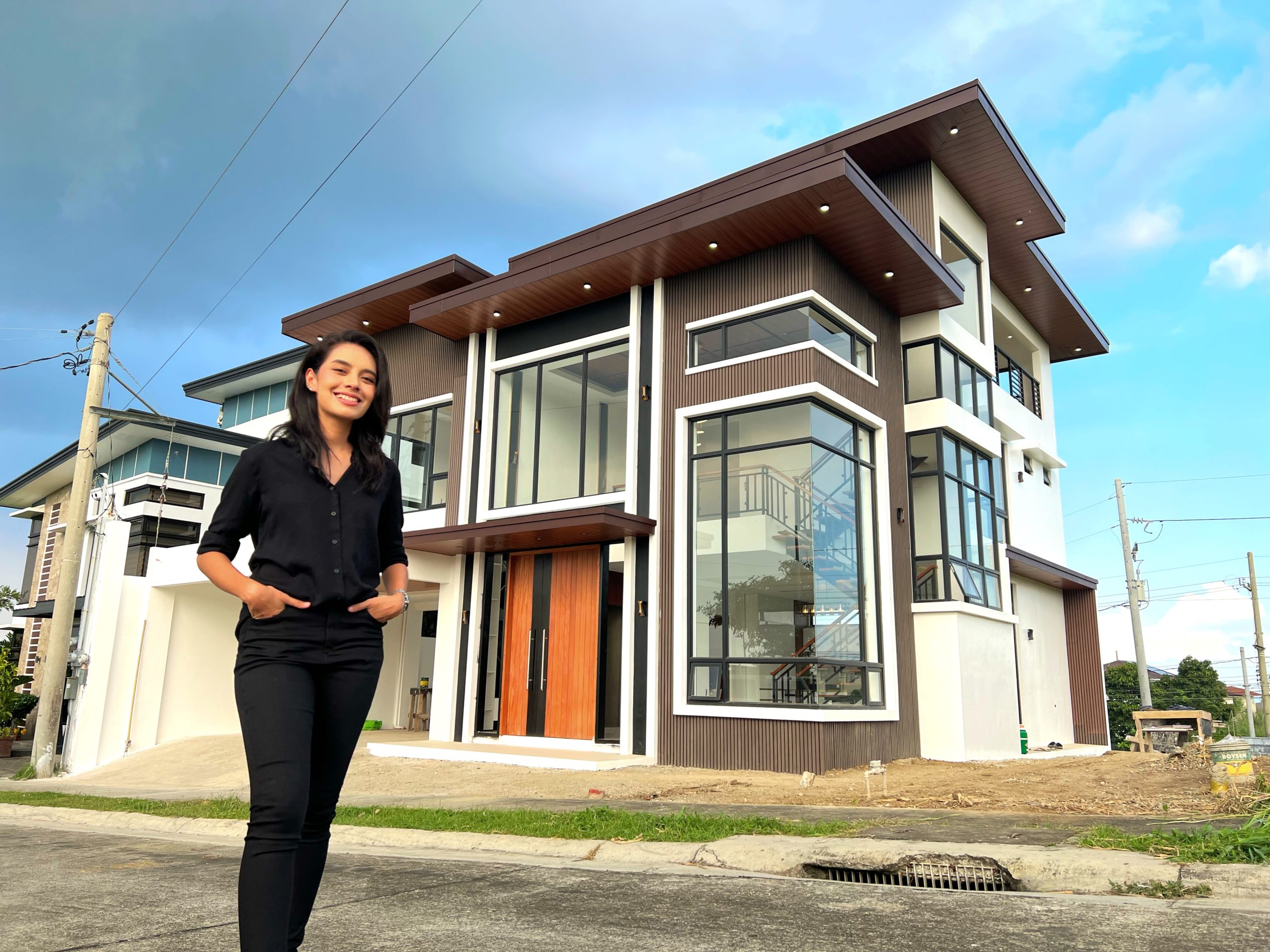 Immaculate5BedroomHouseandLotforSaleinNuvali-1.jpg