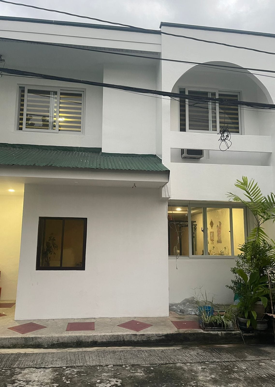 Lovely3BedroomTownhouseforSaleinMidtownExecutiveHomesManila-1.jpg