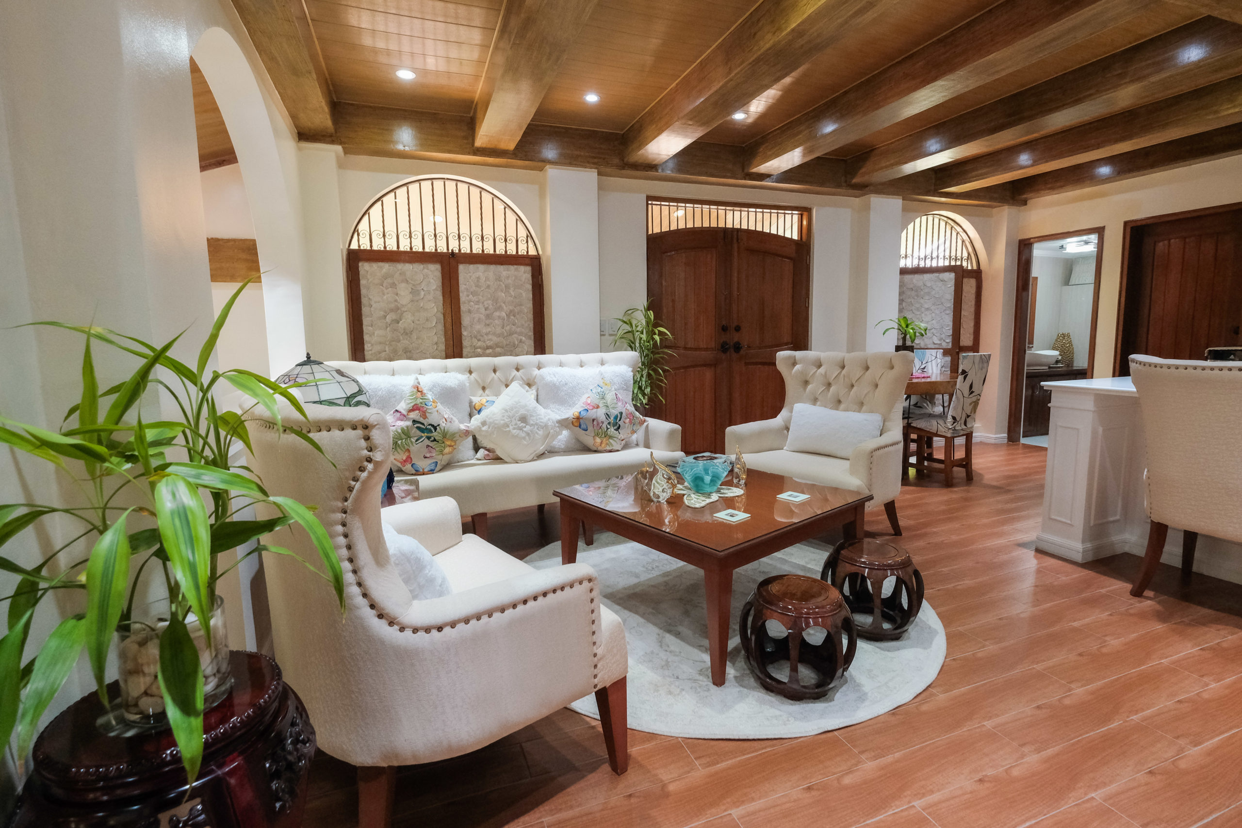 Desirable3BedroomHouseandLotforSaleinTagaytayTwinLakes-1.jpg