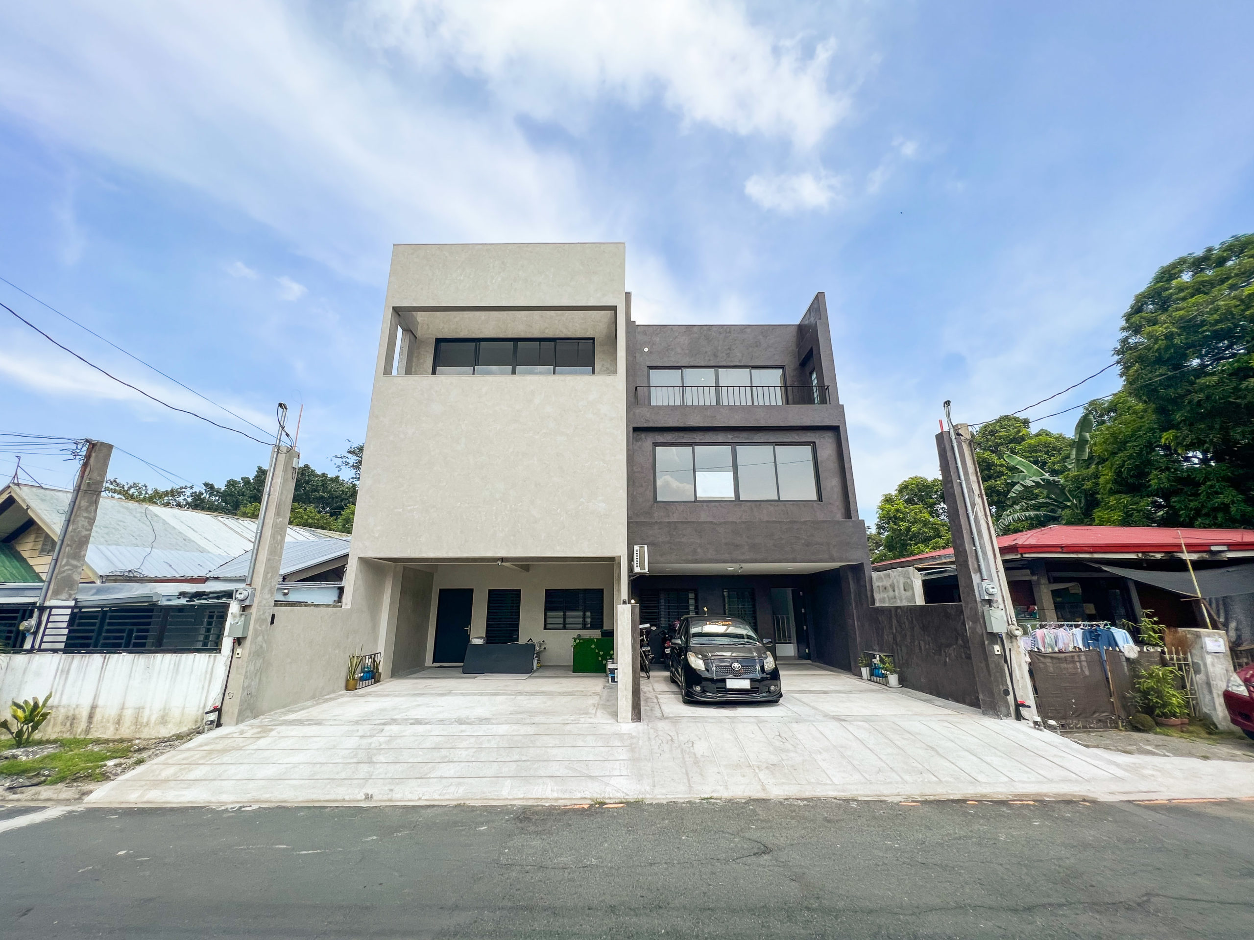 Gorgeous5BedroomownhouseforSaleinBetterLivingParañaque-1.jpg