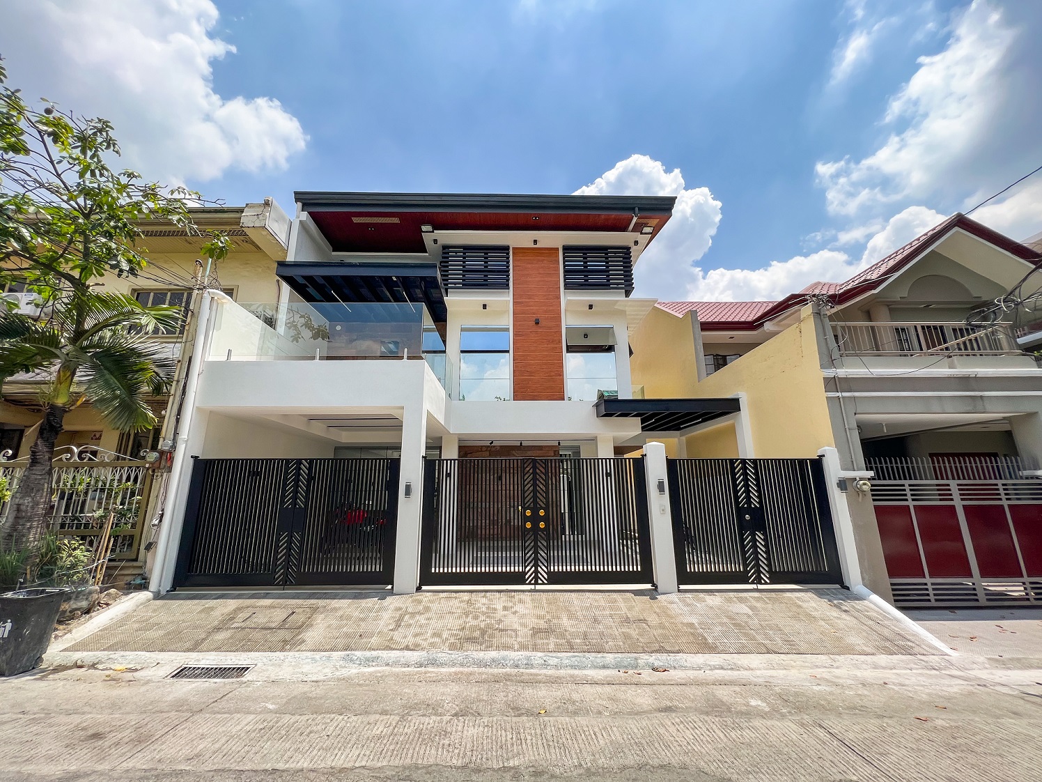 Astonishing4BedroomHouseforSaleinQuezonCity-1.jpg