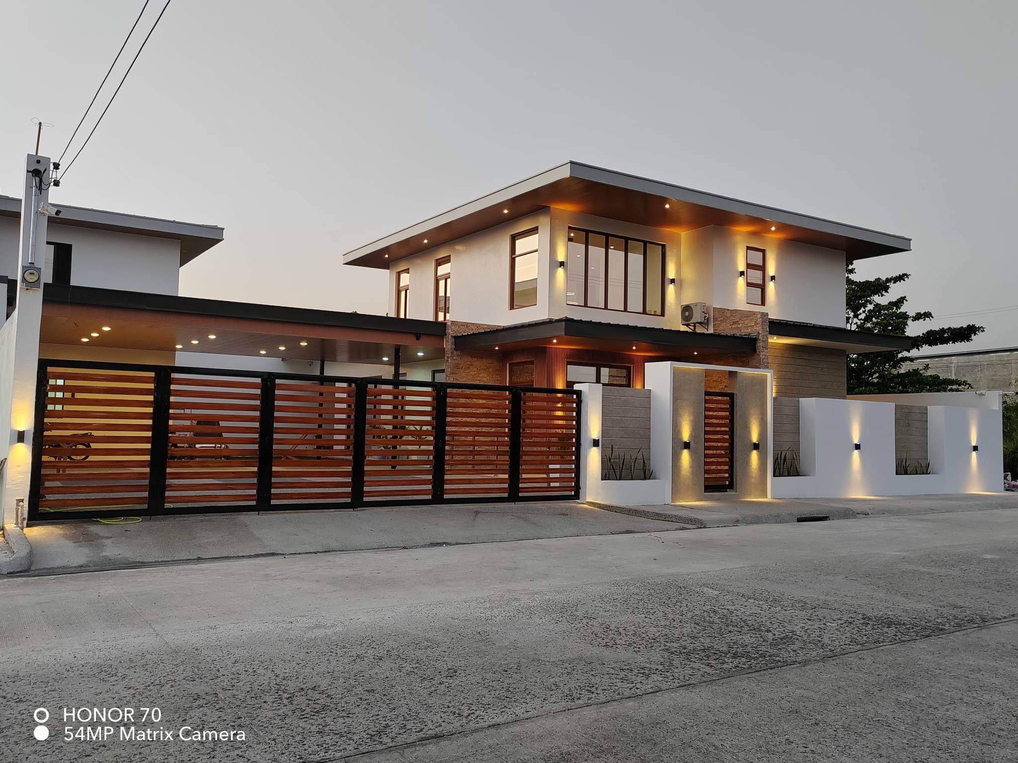 Impressive4BedroomHouseforSaleinPampanga-1.jpg