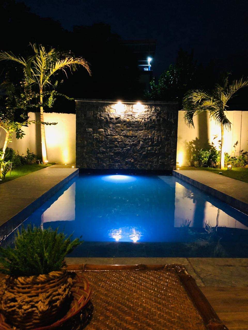 Beautiful5BedroomBeachHouseforSaleinNasugbuBatangas-5.jpg