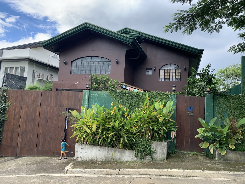 Crisp4BedroomHouseforSaleinAntipolo-1.jpg