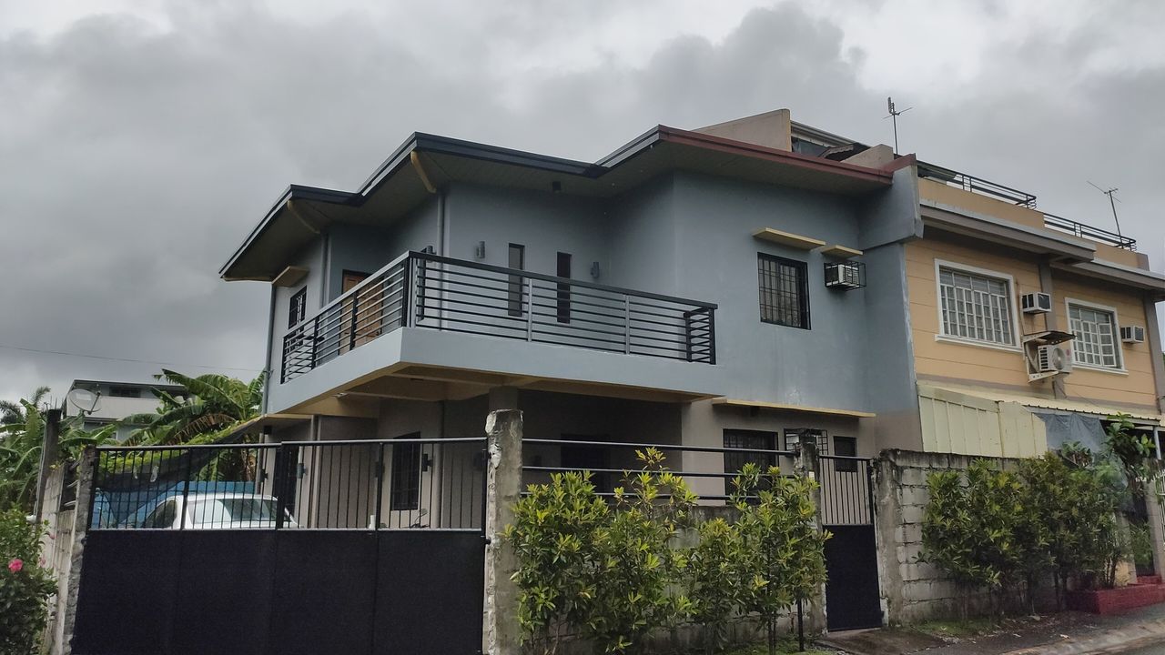 Delightful2BedroomHouseforSaleinDasmariñasCaviteCity-1.jpg