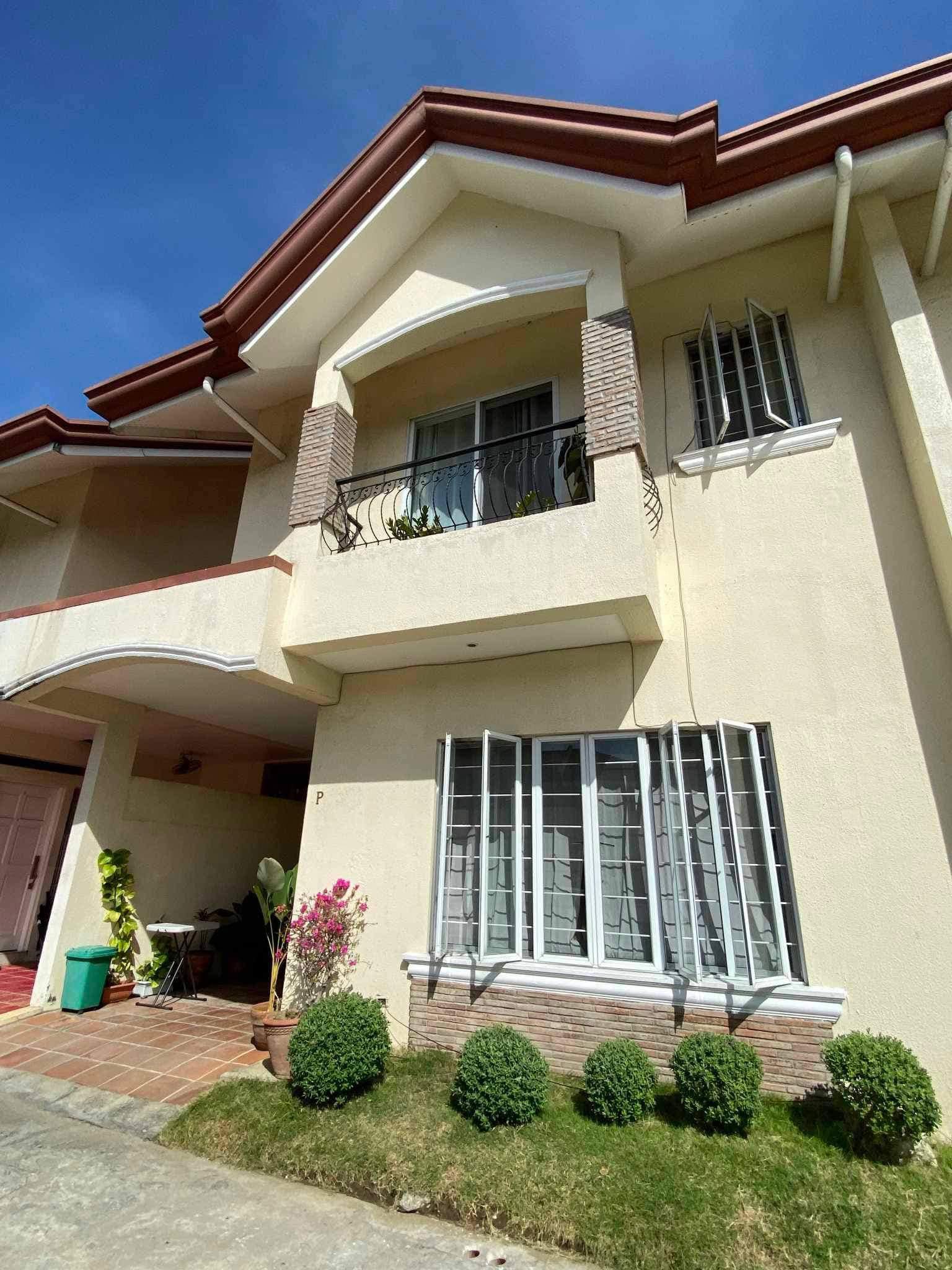 Graceful3-BedroomHouseforSaleinSouthGreenParkParañaque-1.jpg