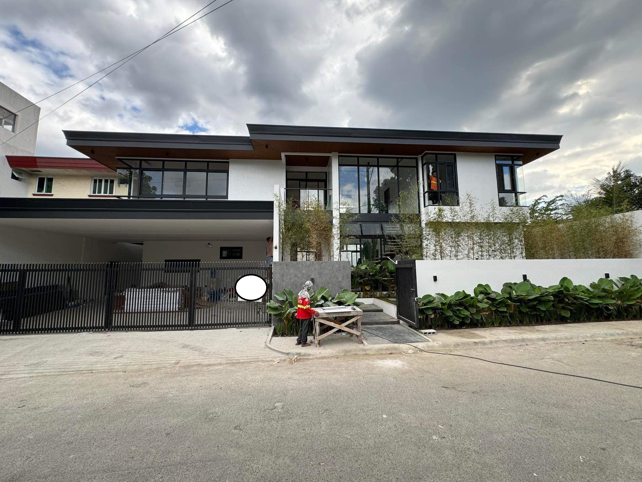 5-BedroomModernAsianHomeforSaleinPasongTamo,QuezonCity-1.jpg