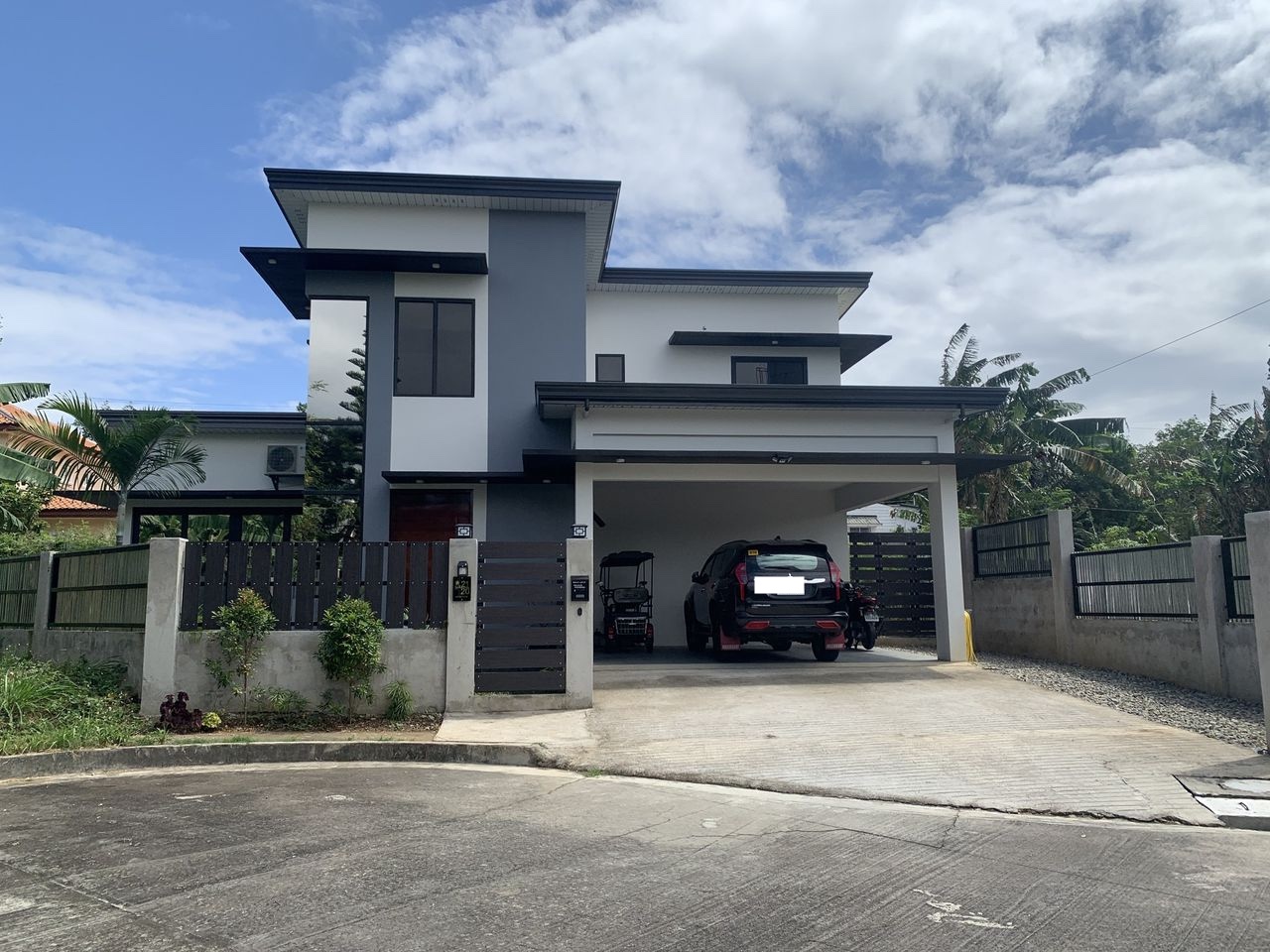 BrandNew3-BedroomHouseforSaleinRivieraGolfandCountryClub,Silang,Cavite-1.jpg