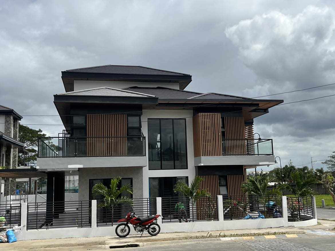 Elegant5-BedroomHouseforSaleinBaliMansion,SouthForbes,SilangCavite-1.jpg