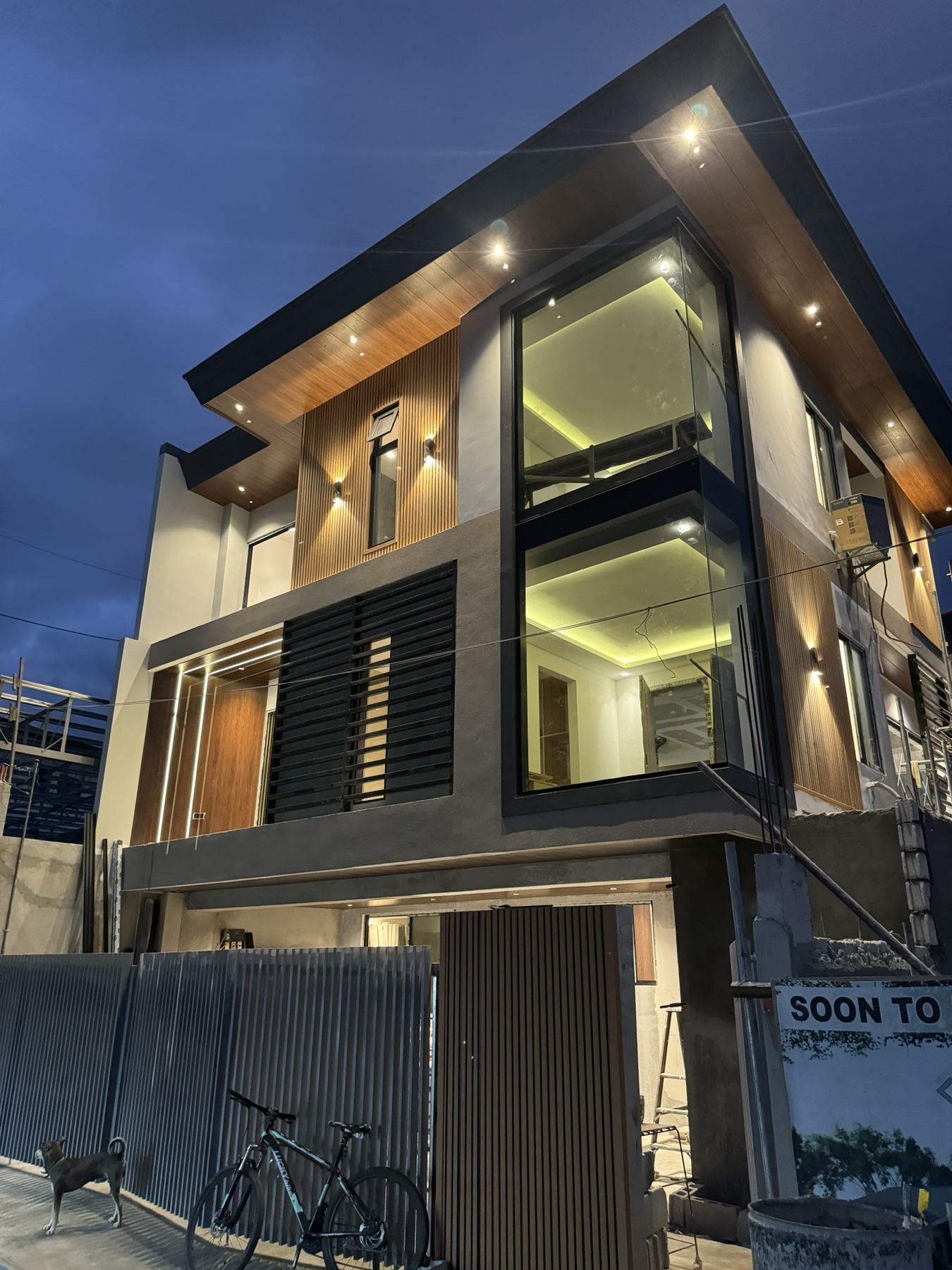 Modern5-BedroomHouseforSaleinGreenwoodsExecutiveVillage,Rizal-2.jpg