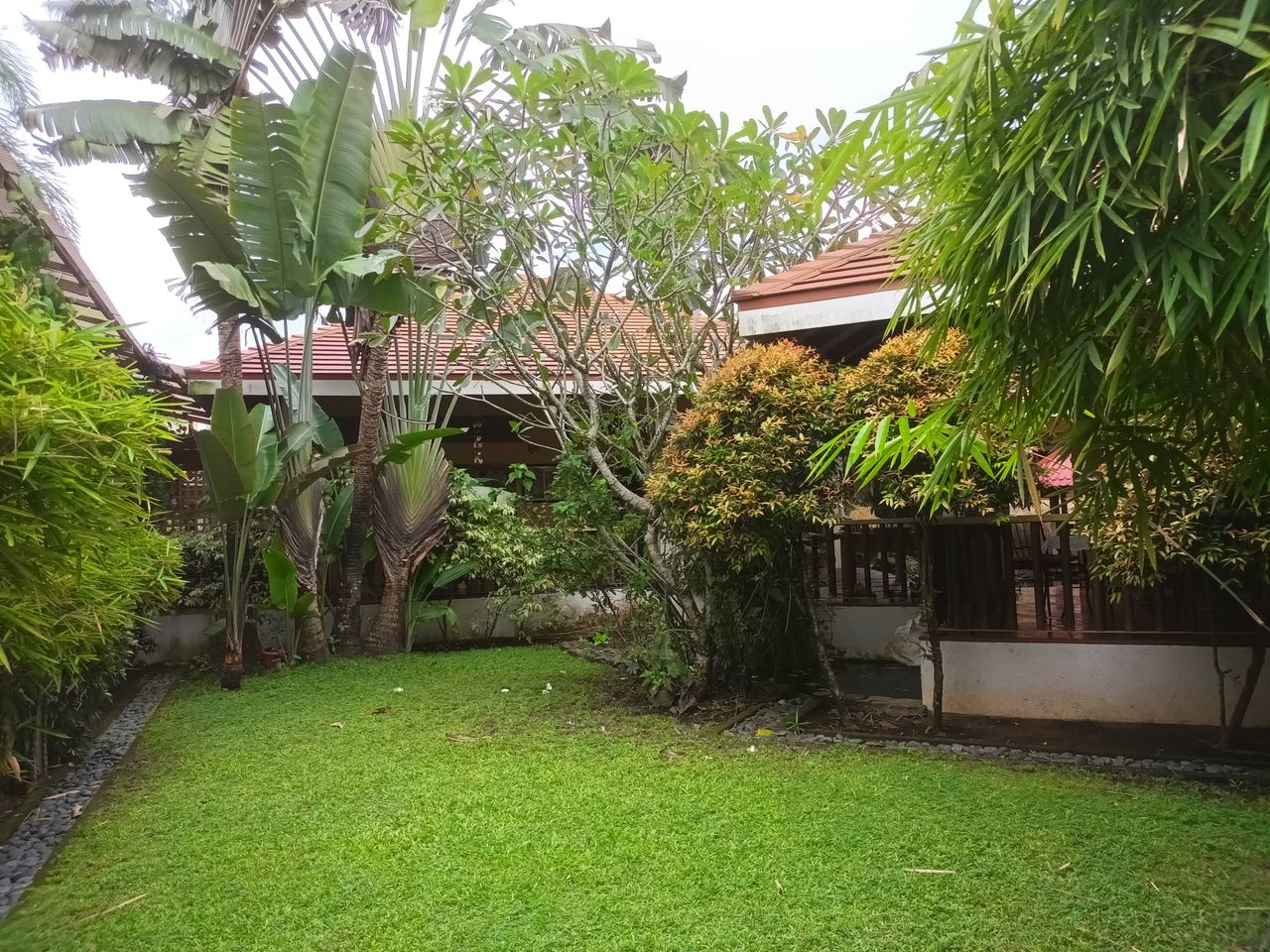 Lush4-BedroomBungalowHouseforSaleinDaraga,Albay,Bicol-1.jpg