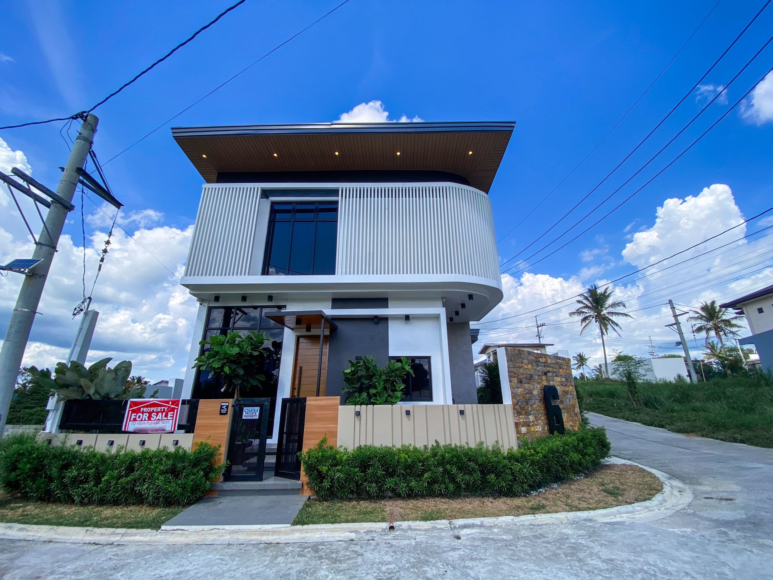 Majestic3-BedroomHouseforSaleinAmadeo,Cavite-1.jpg