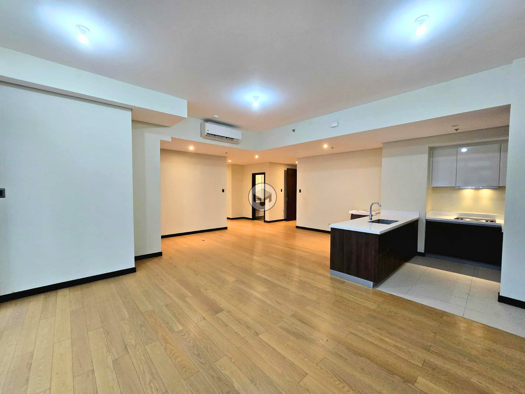 Special2-BedroomCondoUnitforSaleinTheResidencesattheWestinManilaSonataPlace-1.jpg
