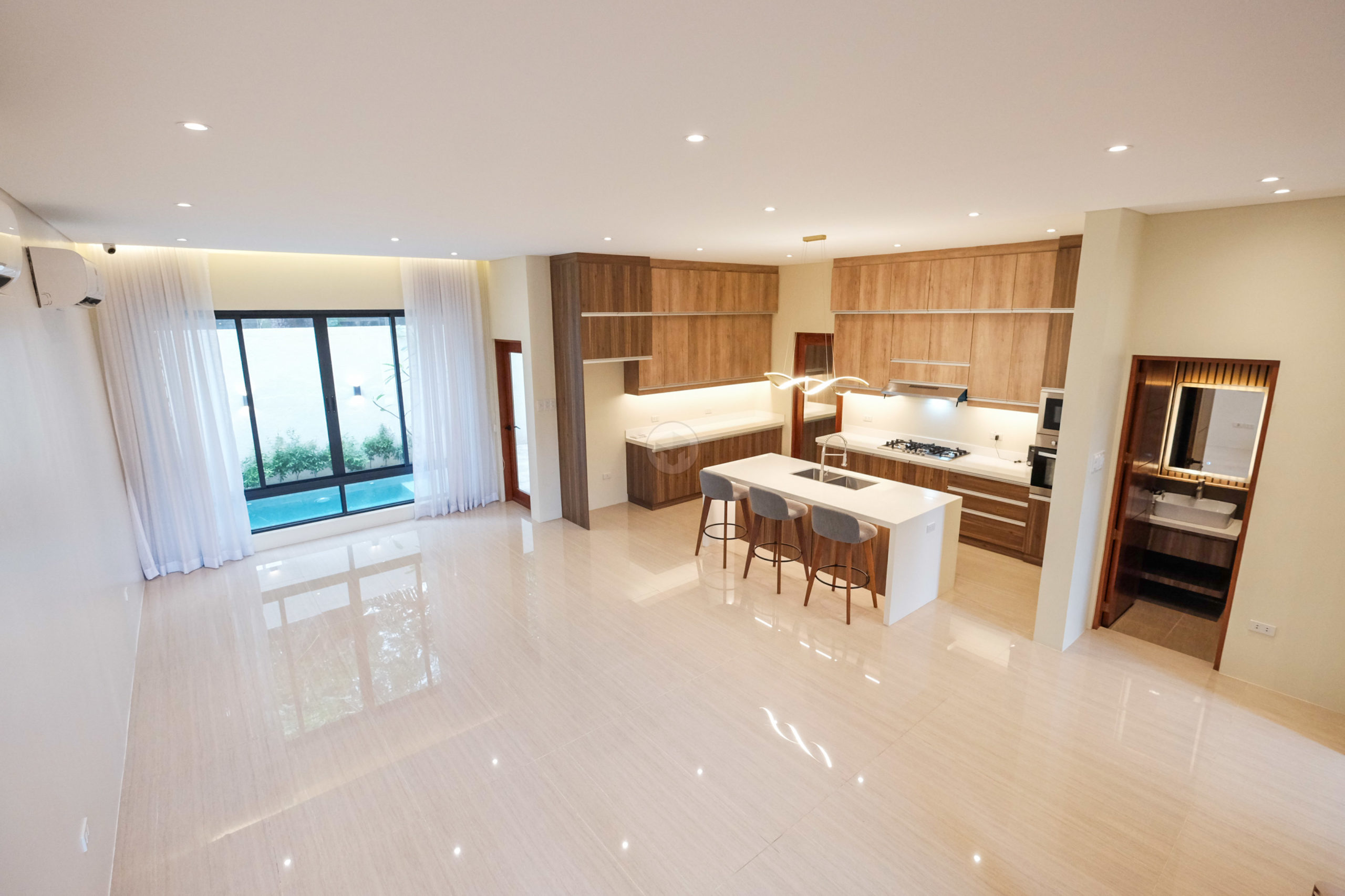 Stunning5BedroomHouseandLotforSaleinVermontPark,LowerAntipolo-12.jpg