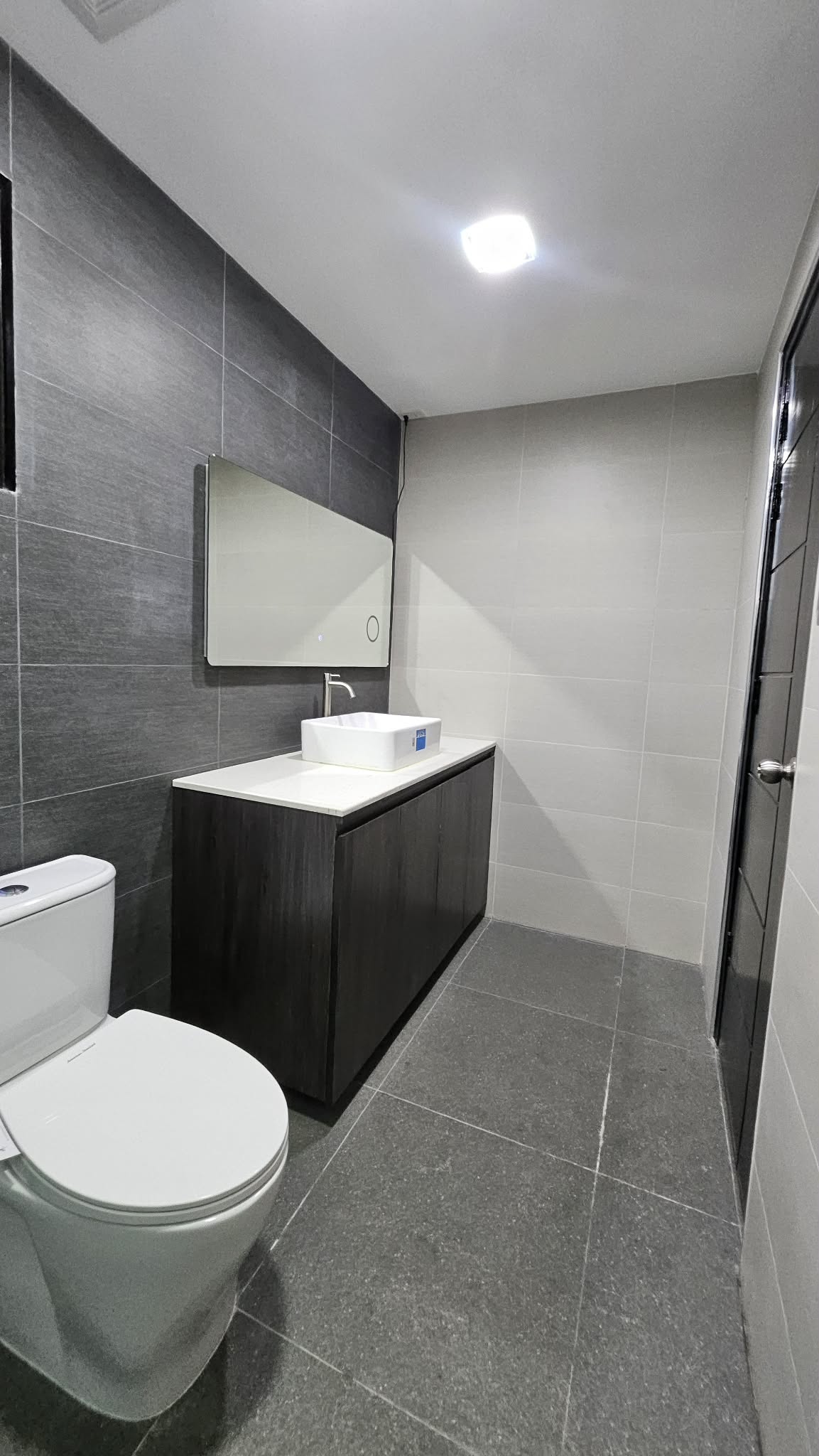 Contemporary5-BedroomHouseandLotforSaleinRoyalNorthwoodsGolf&Country Club,SanRafael,Bulacan-22.jpg