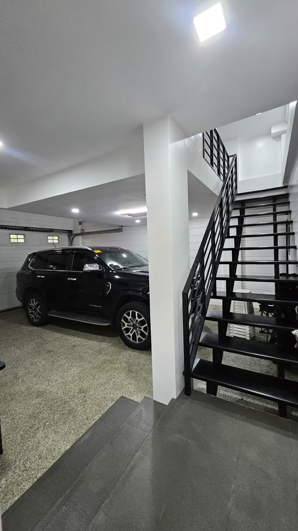 Contemporary5-BedroomHouseandLotforSaleinRoyalNorthwoodsGolf&Country Club,SanRafael,Bulacan-10.jpg