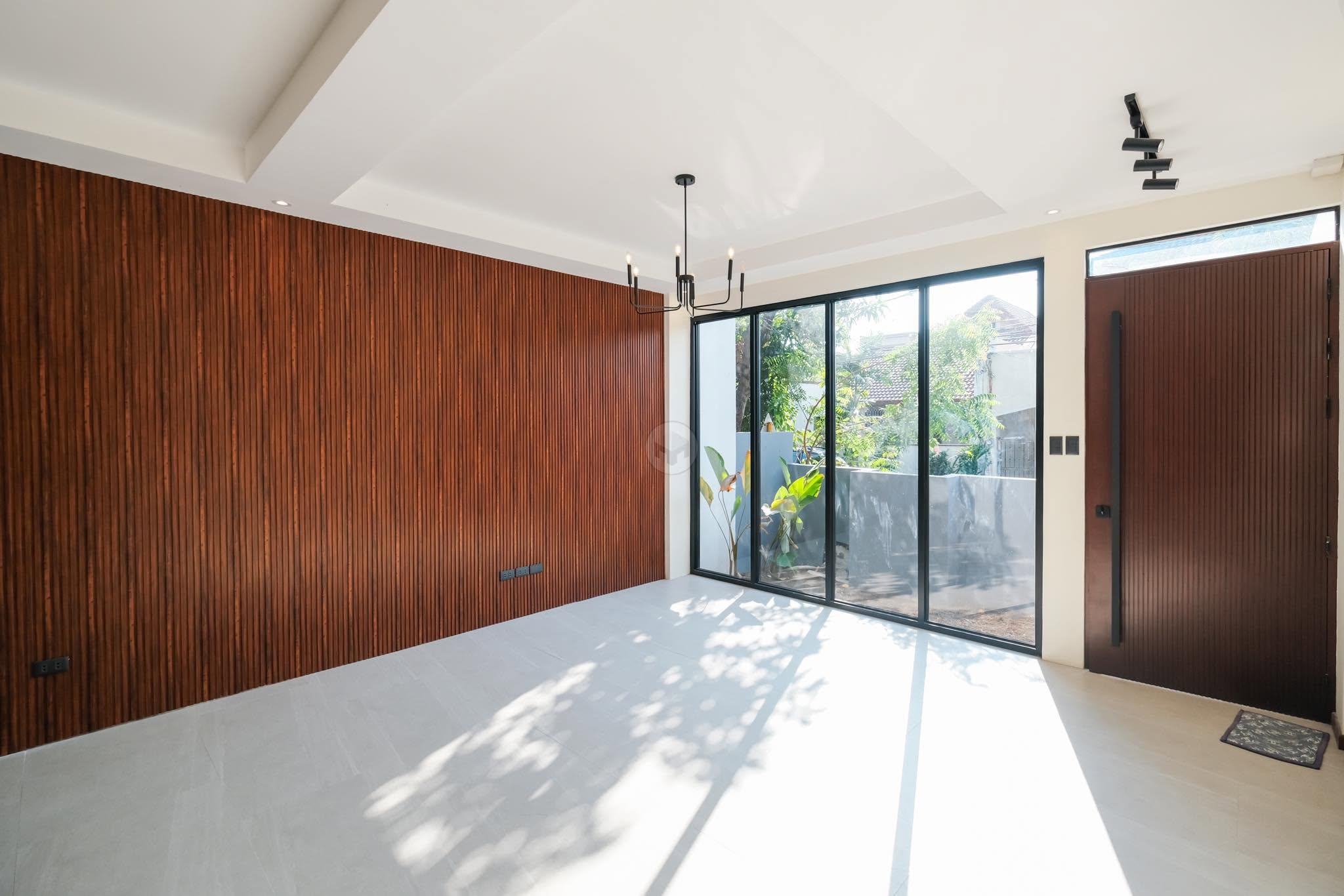 Captivating4-BedroomHouseandLotforSaleinAyalaAlabang,Muntinlupa-3.jpg