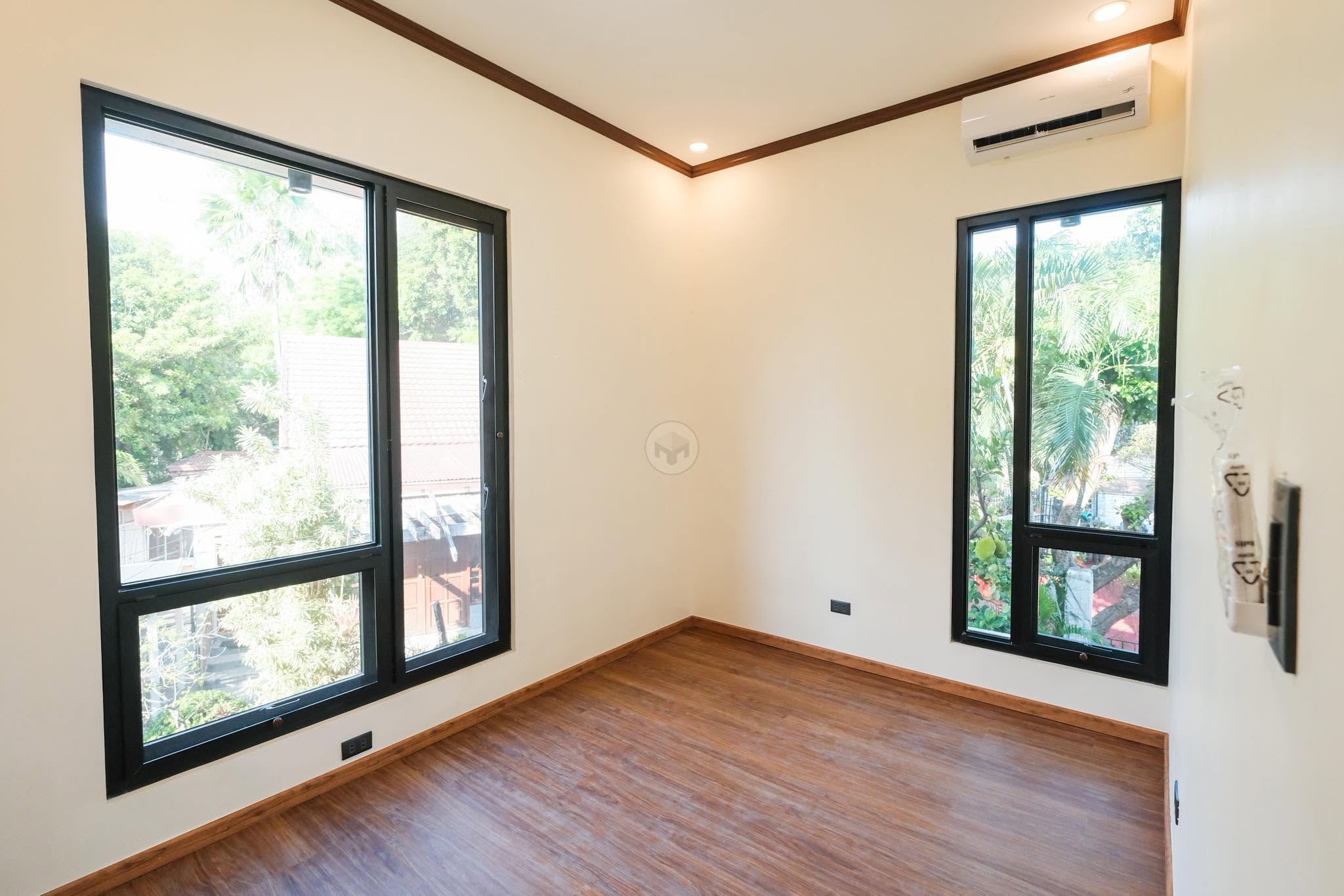 Captivating4-BedroomHouseandLotforSaleinAyalaAlabang,Muntinlupa-14.jpg
