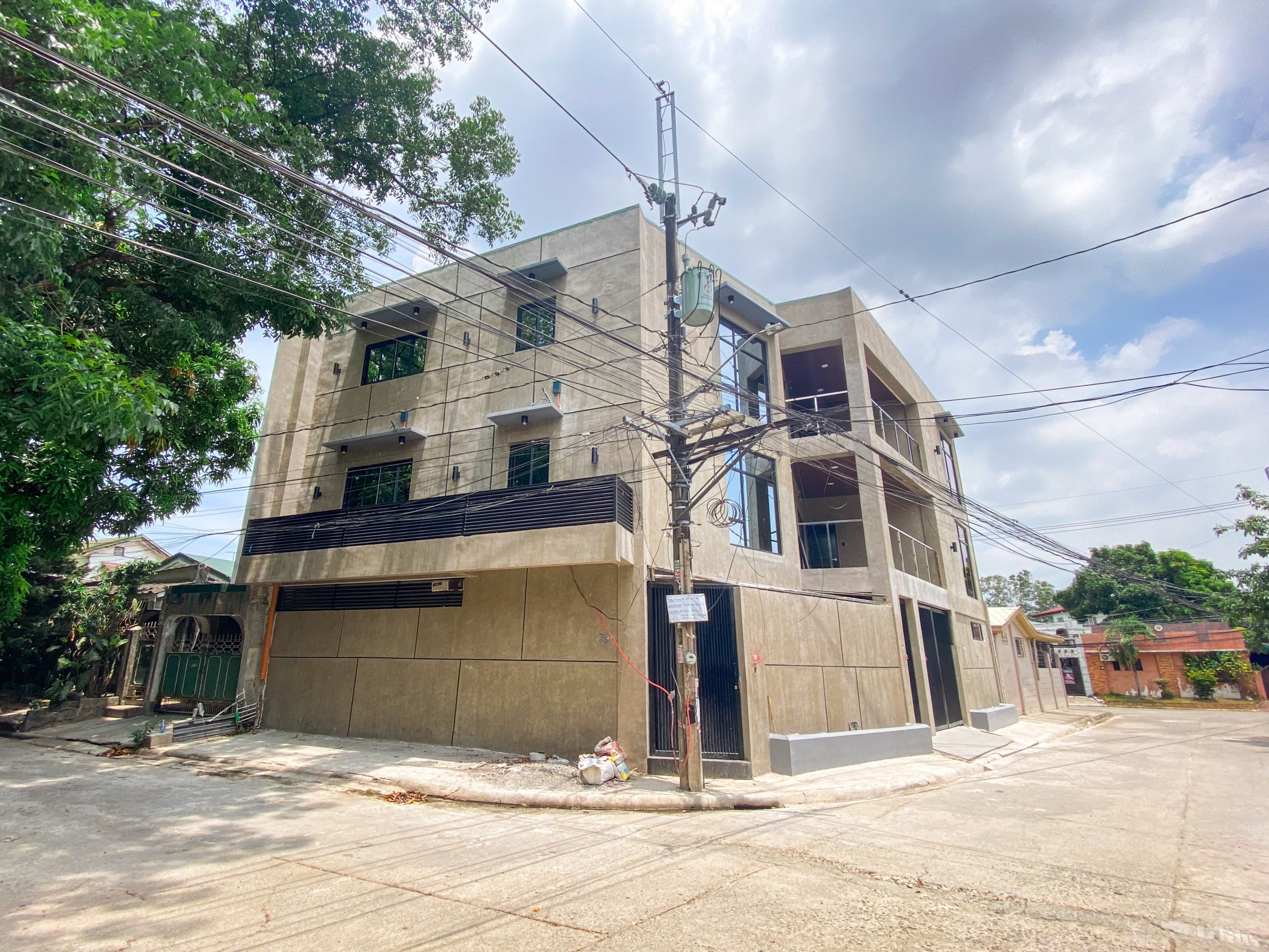 BrandNewCommercialPropertyforSaleinMeralcoVillage,Taytay,Rizal-1.jpg