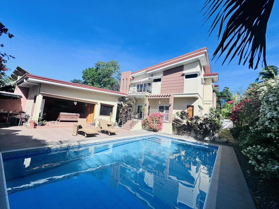 ResidentialBeachfront6-BedroomHouseandLotforSaleinNegrosOriental-1.jpg