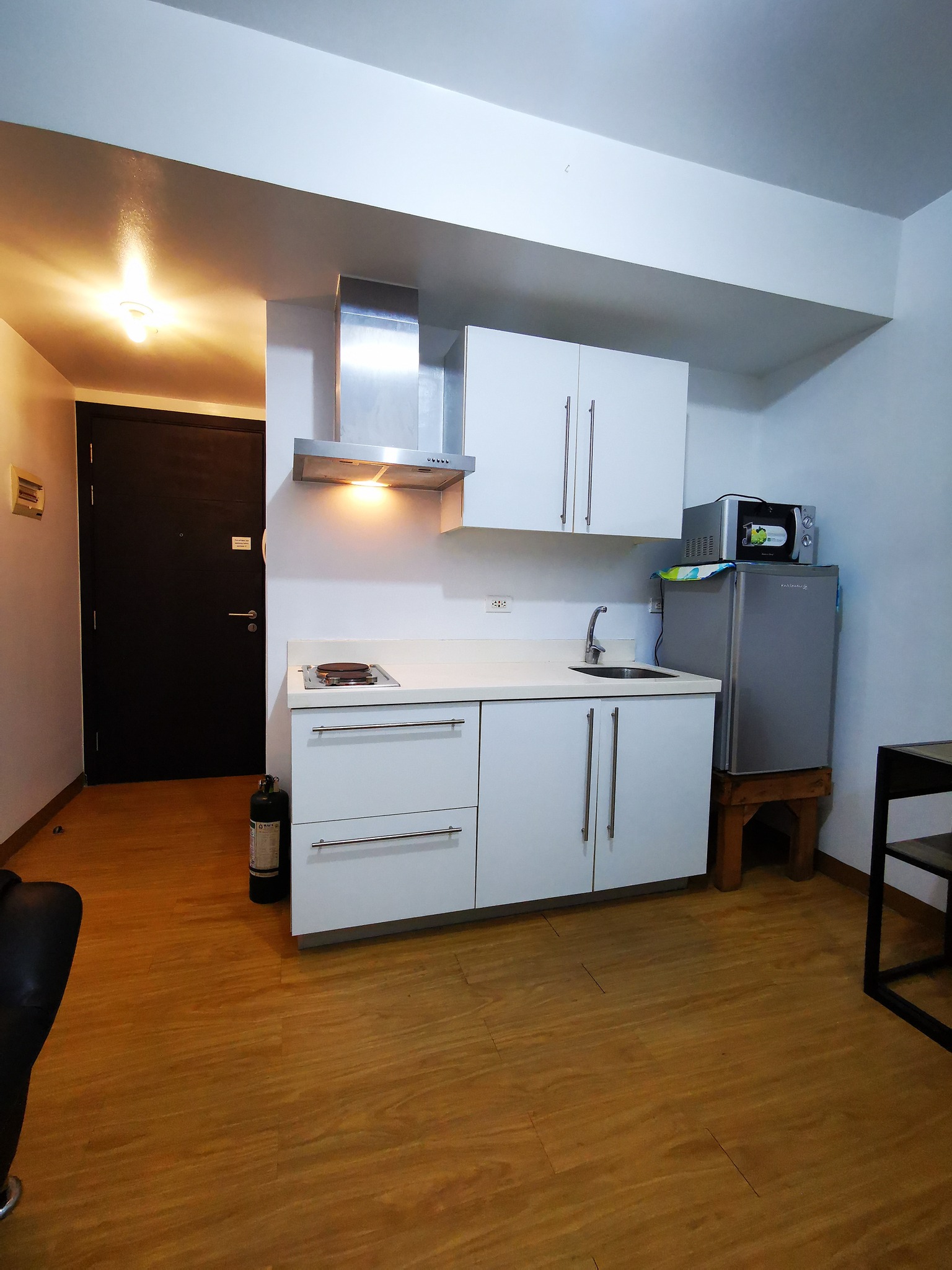 Inviting1-BedroomCondoUnitforSaleinMandaluyong-1.jpg