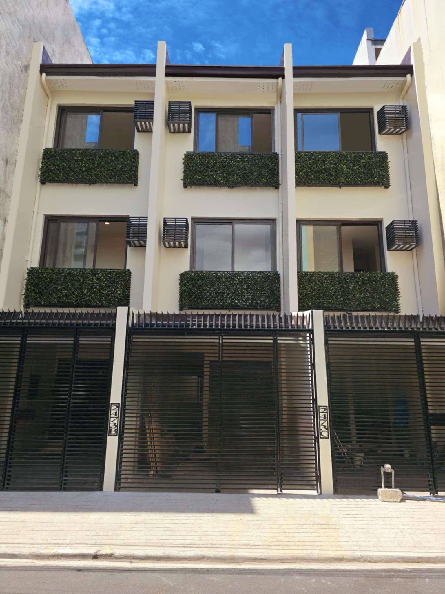 Charming3-BedroomTownhouseforSaleinSanAndres,Manila-1.jpg