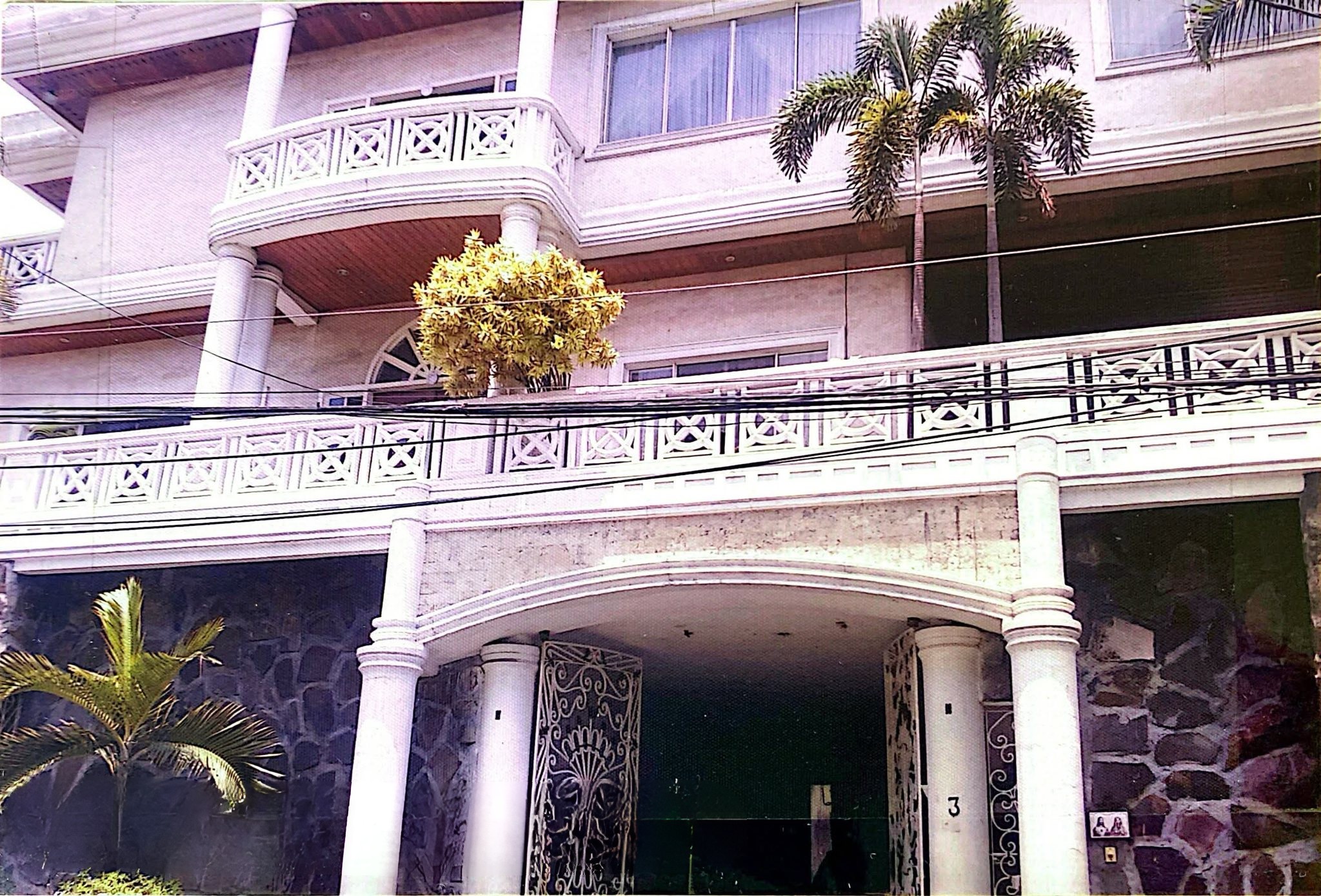 Vintage6-BedroomHouseand otforSaleinWhitePlains,QuezonCity-1.jpg