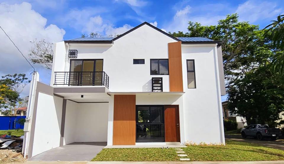 Attractive4-BedroomHouseandLotforSaleinAvidaSettingsNuvali,Laguna-1.jpg