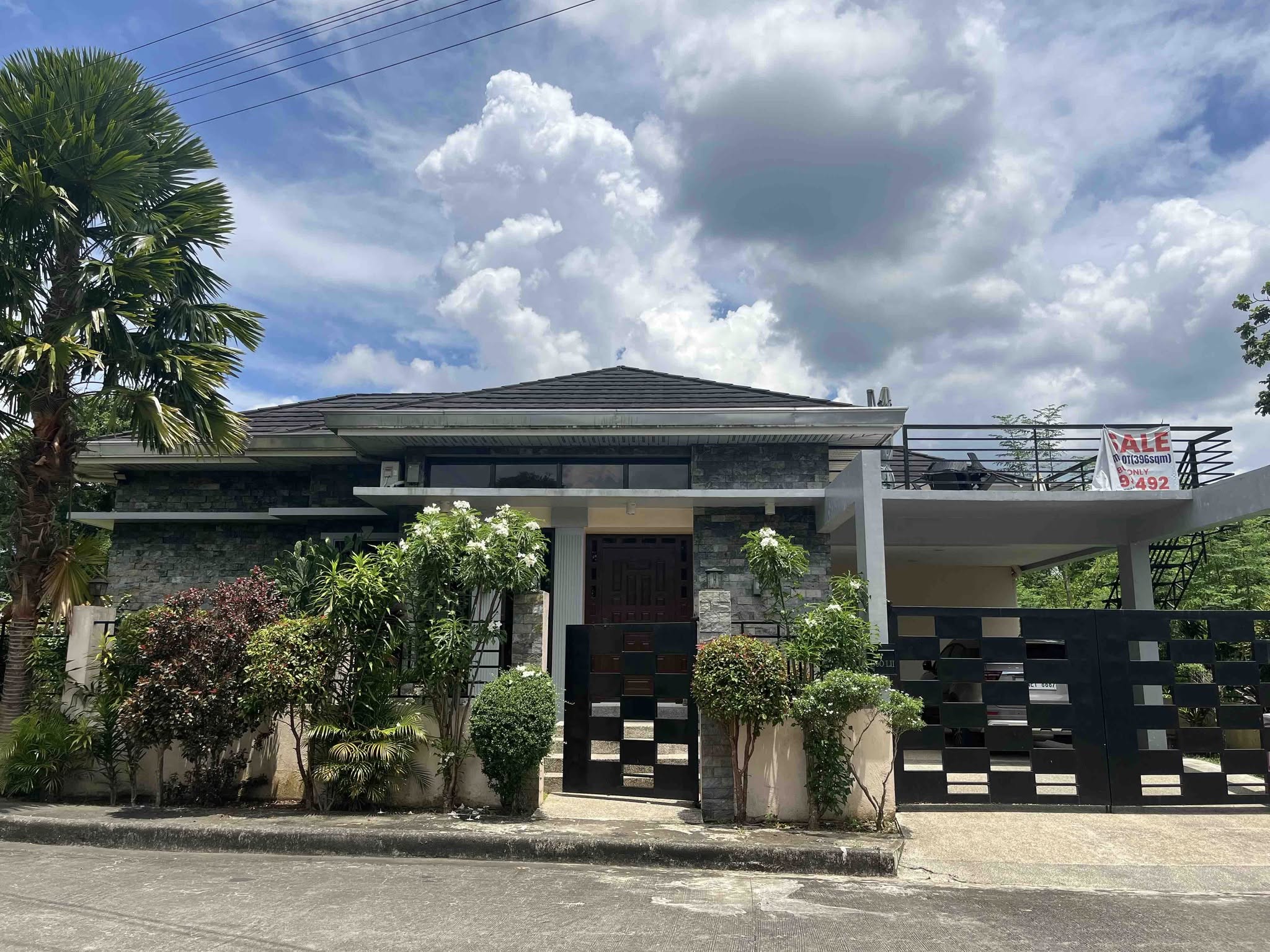 BungalowHouseandLotforSaleinRivieraGolfEstate,Silang,Cavite-1.jpg