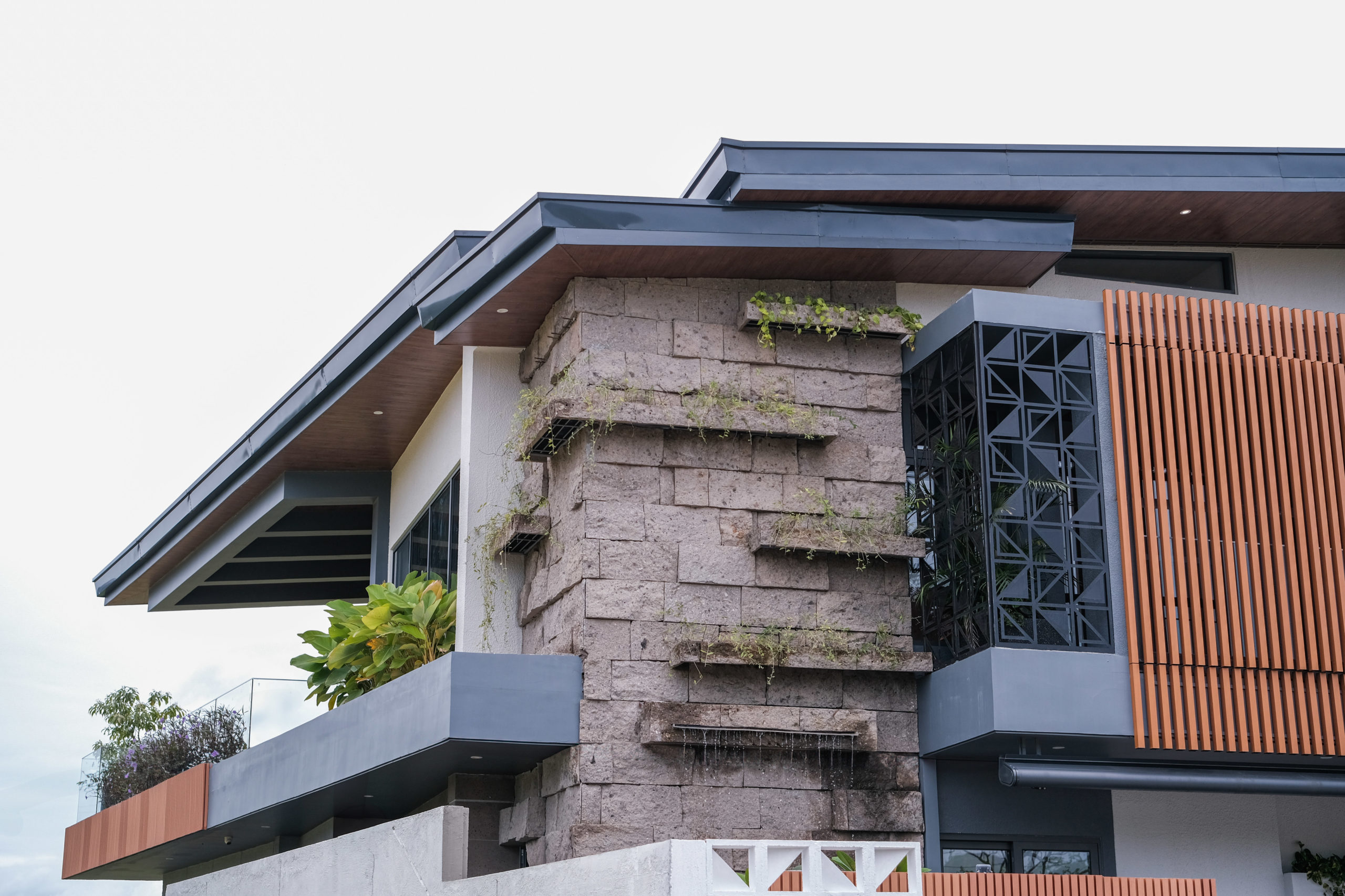 ModernTropical4-BedroomHouseandLotforSaleinSunValleyEstates,AntipoloCity-5.jpg