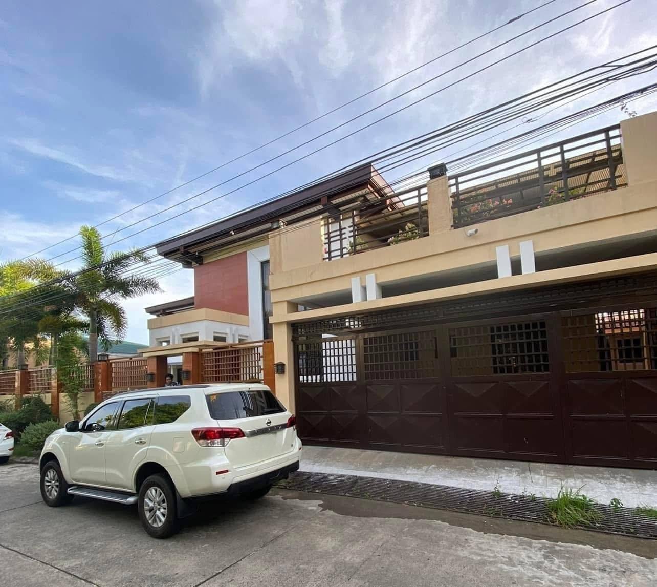 Serene8-BedroomHouseandLotforSaleinBFHomes,Sucat,Parañaque-1.jpg