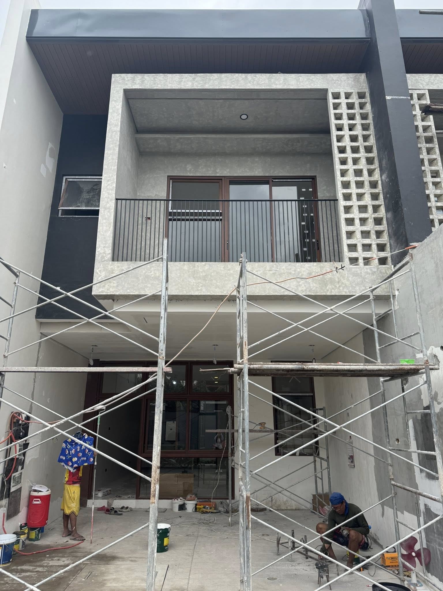 Warm4-BedroomTownhouseforSaleinLevitownBetterliving,ParañaqueCity-1.jpg