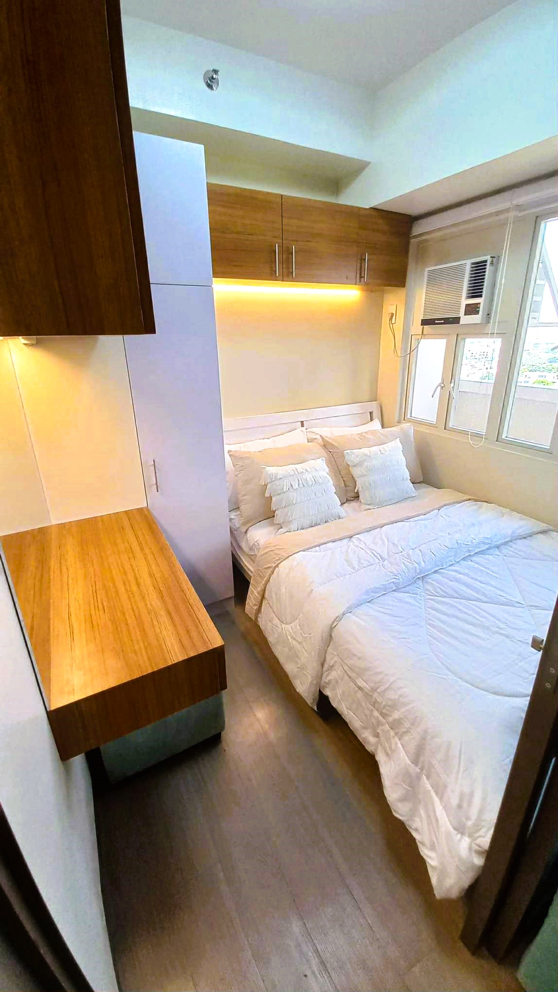 Warm1-BedroomCondoUnitforSaleinCityland,PioneerHeights,Pasig-5.jpg