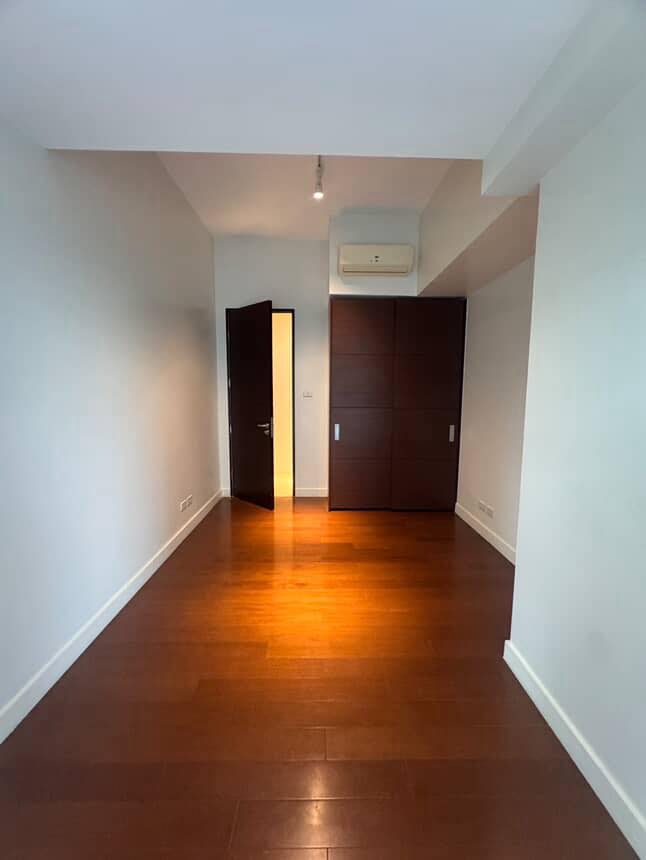 Posh2-BedroomCondoUnitforSaleinGrandHyattResidencesNorthTower,BGC,Taguig-5.jpg