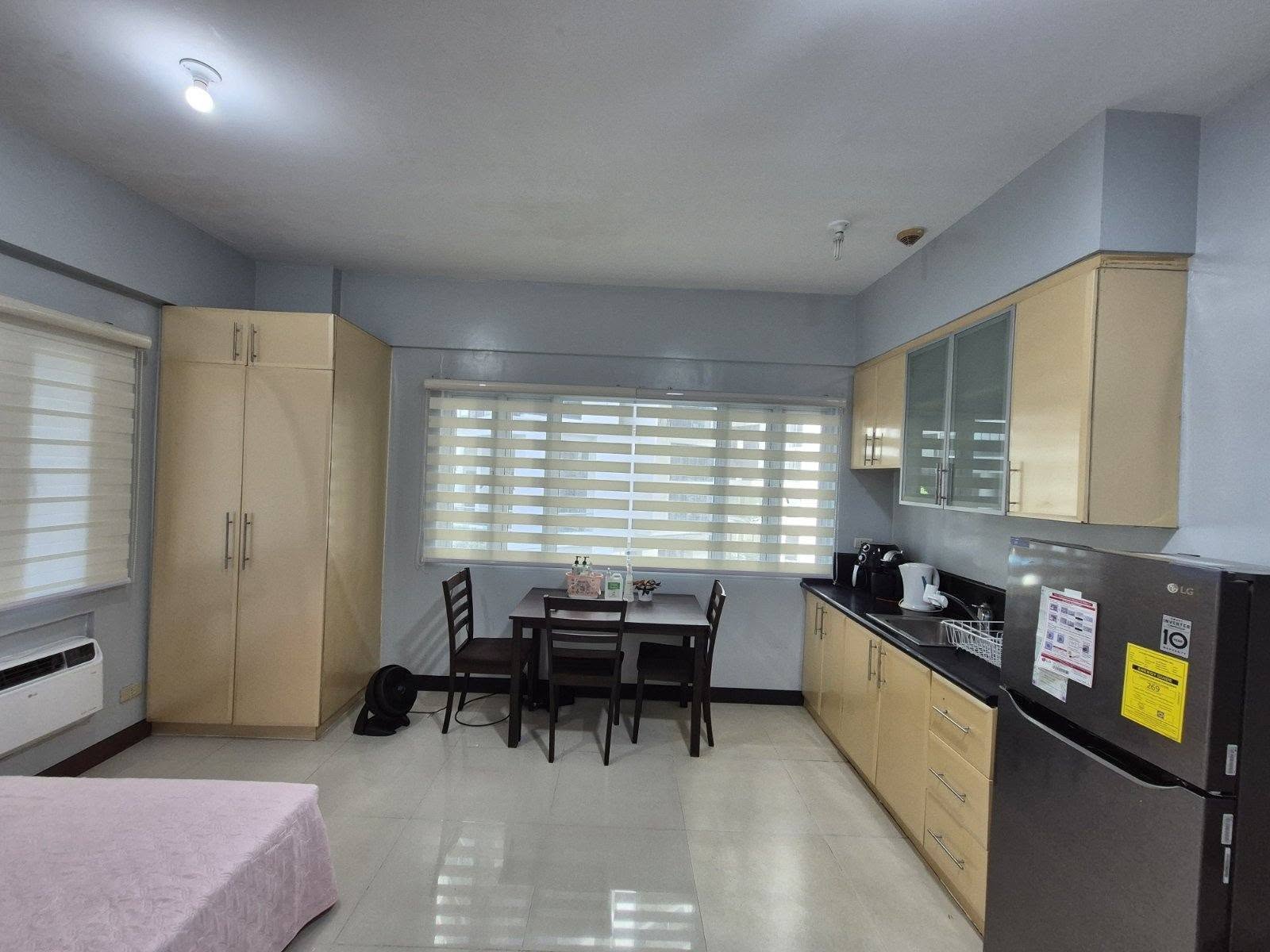 SpaciousStudioUnitforLeaseinMorganSuitesMckinleyHill,Taguig-1.jpg