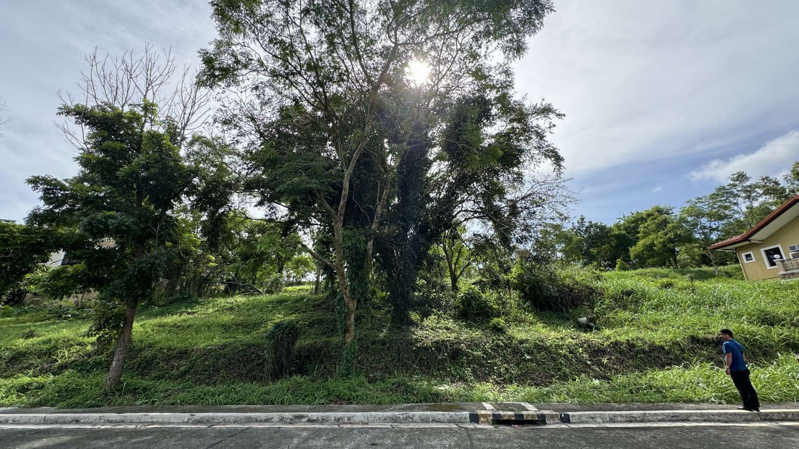 290SQMVacantLotforSaleinSplendido,Laurel,Batangas-1.jpg