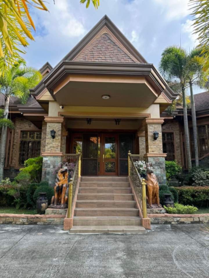 Stunning17-BedroomMansionforSaleinMintal,Davao-1.jpg
