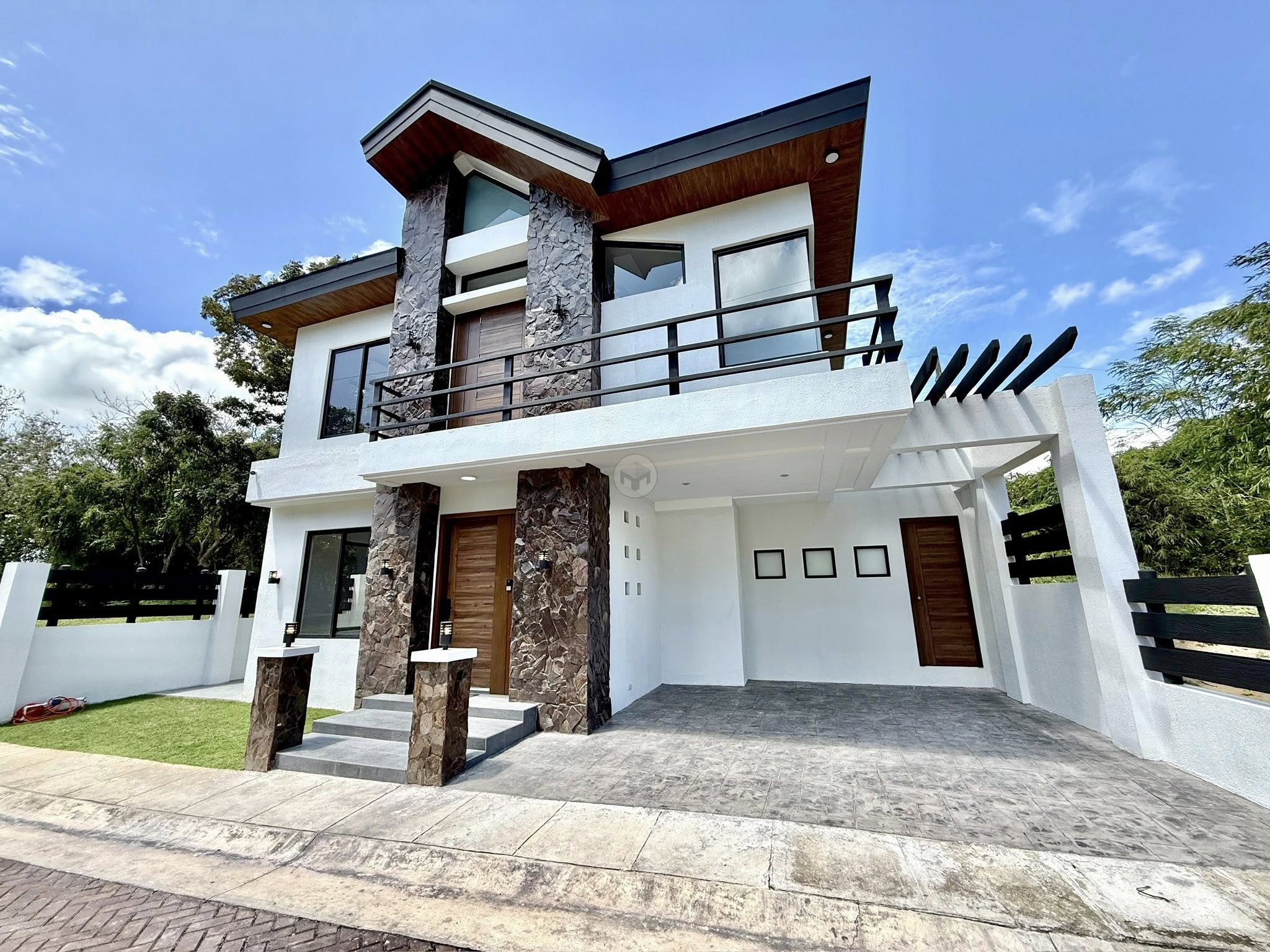 BrandNew4-BedroomHouseandLotforLeaseinPramanaResidentialPark,Sta.RosaCity,Laguna-2.jpg