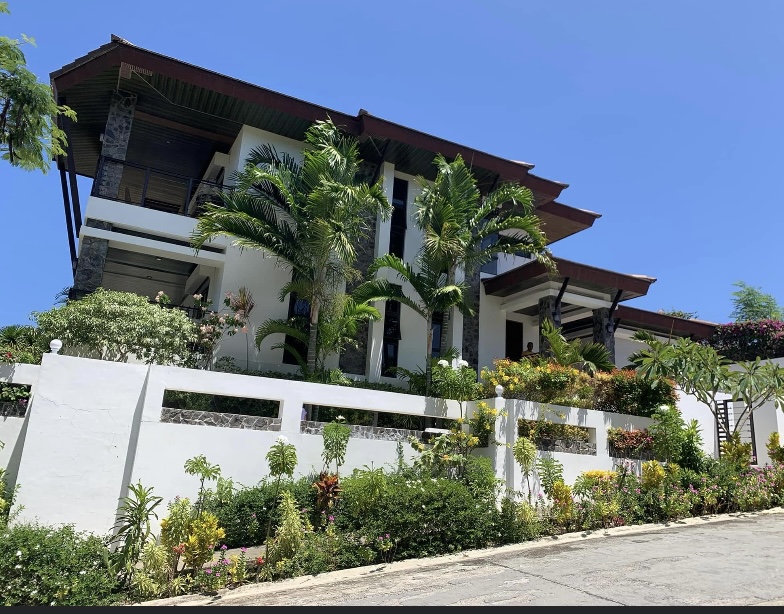 Pristine4-BedroomHouseandLotforSaleHouseandLotinSta.Ana,Calatagan,Batangas-2.jpg
