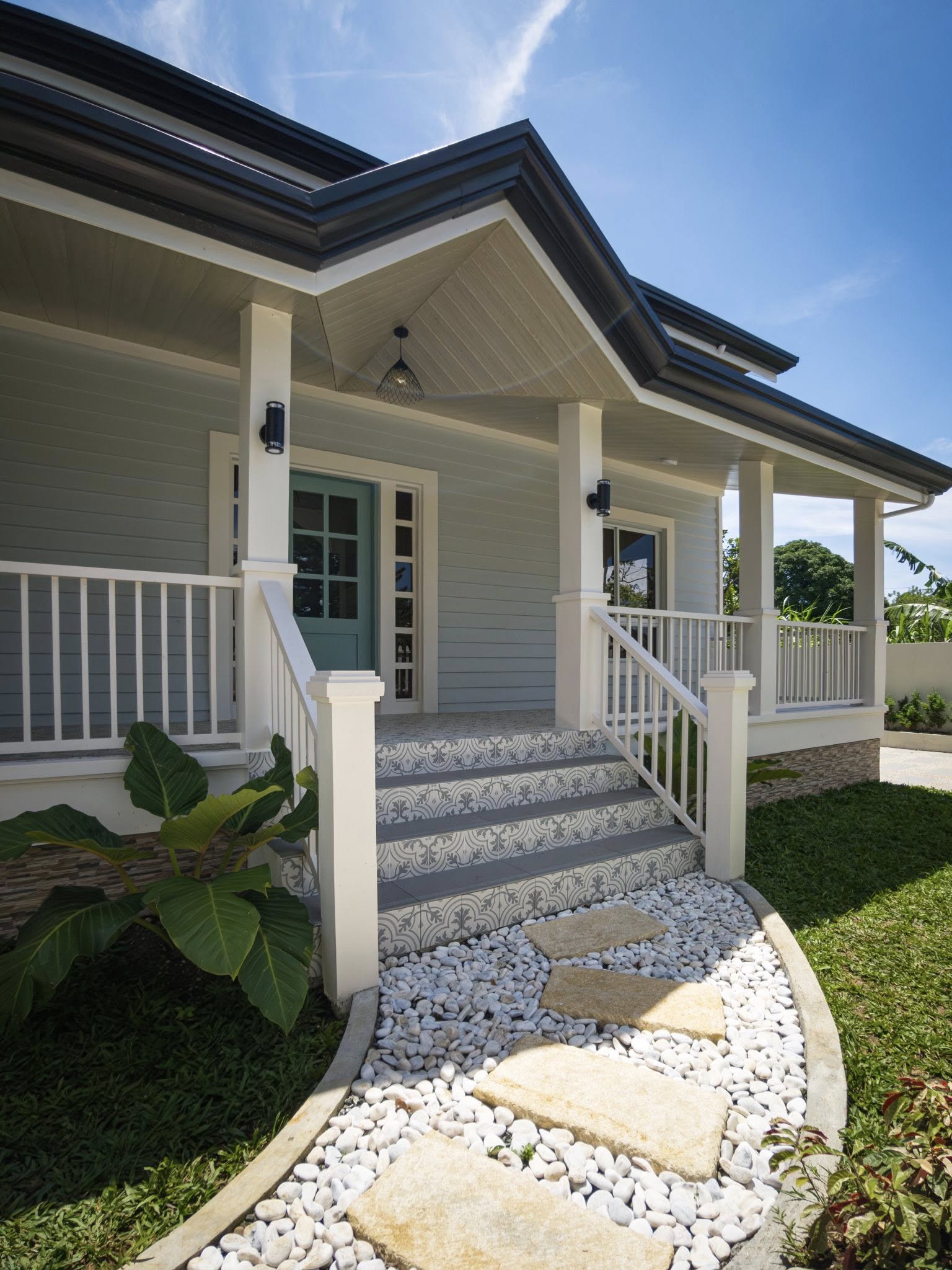 Stunning2-BedroomHouseandLotforSaleinWindsorHeights,TagaytayCity-1.jpg