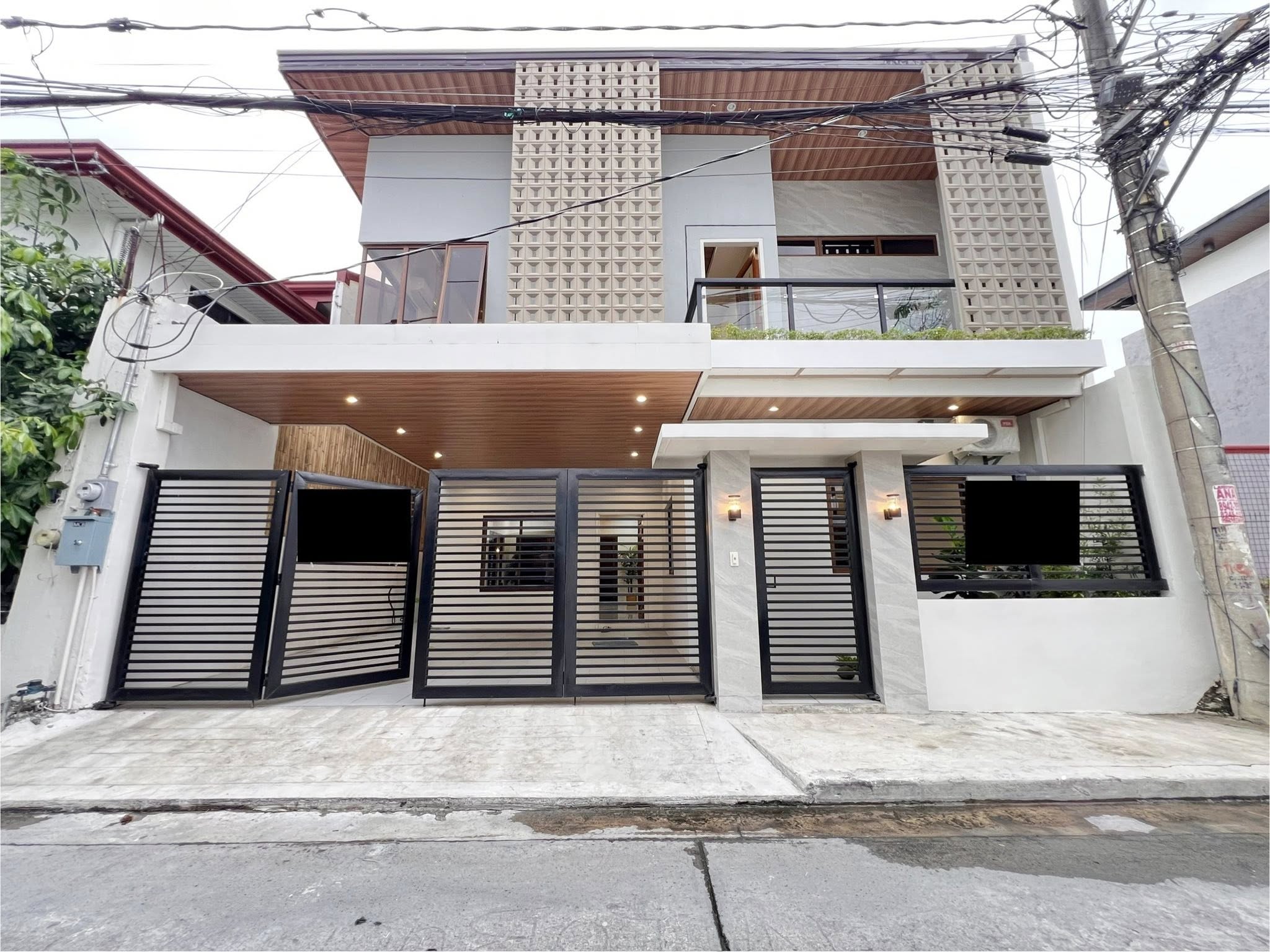 Pristine4-Bedroom2StoreyHouseandLotforSaleinGreenwoodsExec.Village,Cainta,Rizal-1.jpg